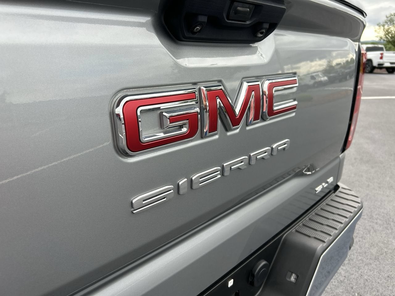 2023 GMC Sierra 1500 SLE