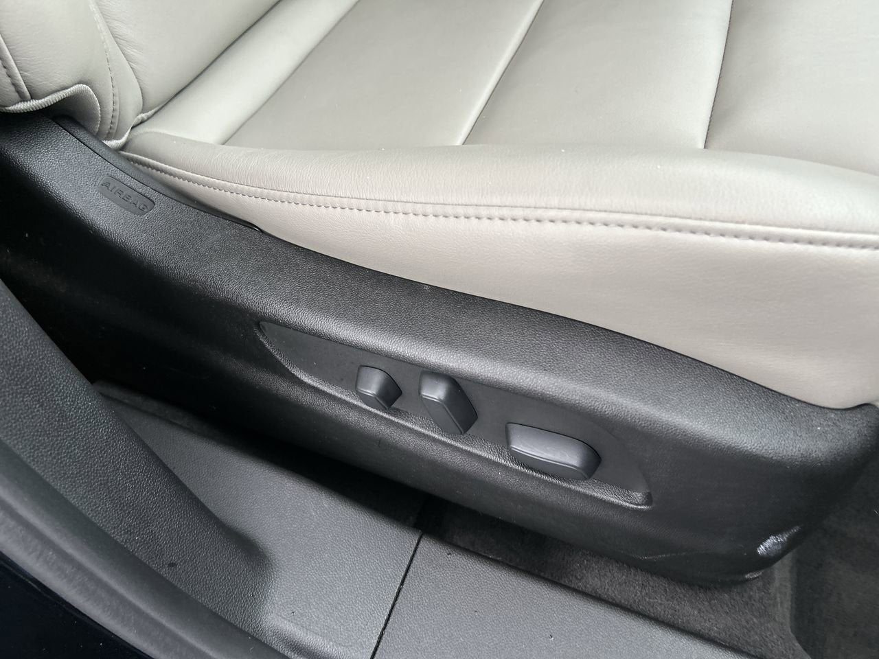 2022 Cadillac XT4 Luxury