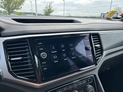 2022 Volkswagen Atlas Cross Sport 3.6L V6 SEL Premium R-Line