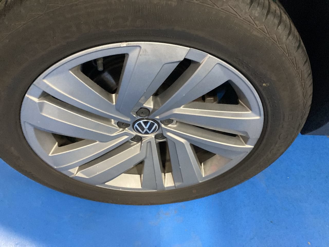 2022 Volkswagen Atlas Cross Sport 3.6L V6 SE w/Technology
