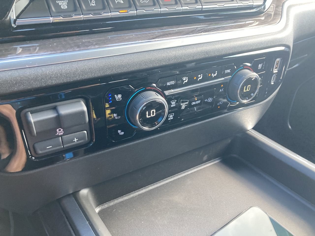 2024 Chevrolet Silverado 3500 HD LTZ