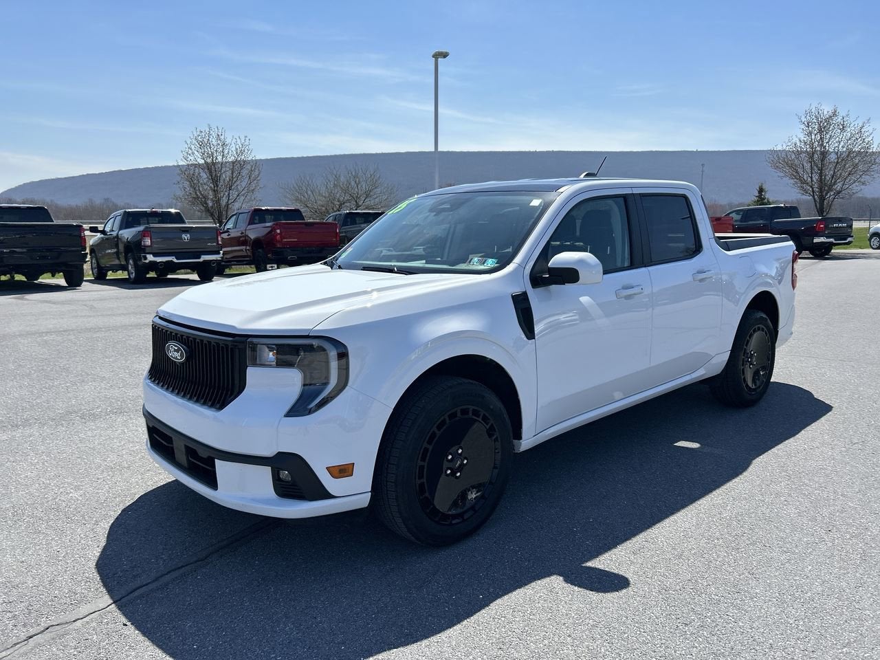 2025 Ford Maverick Lobo Standard