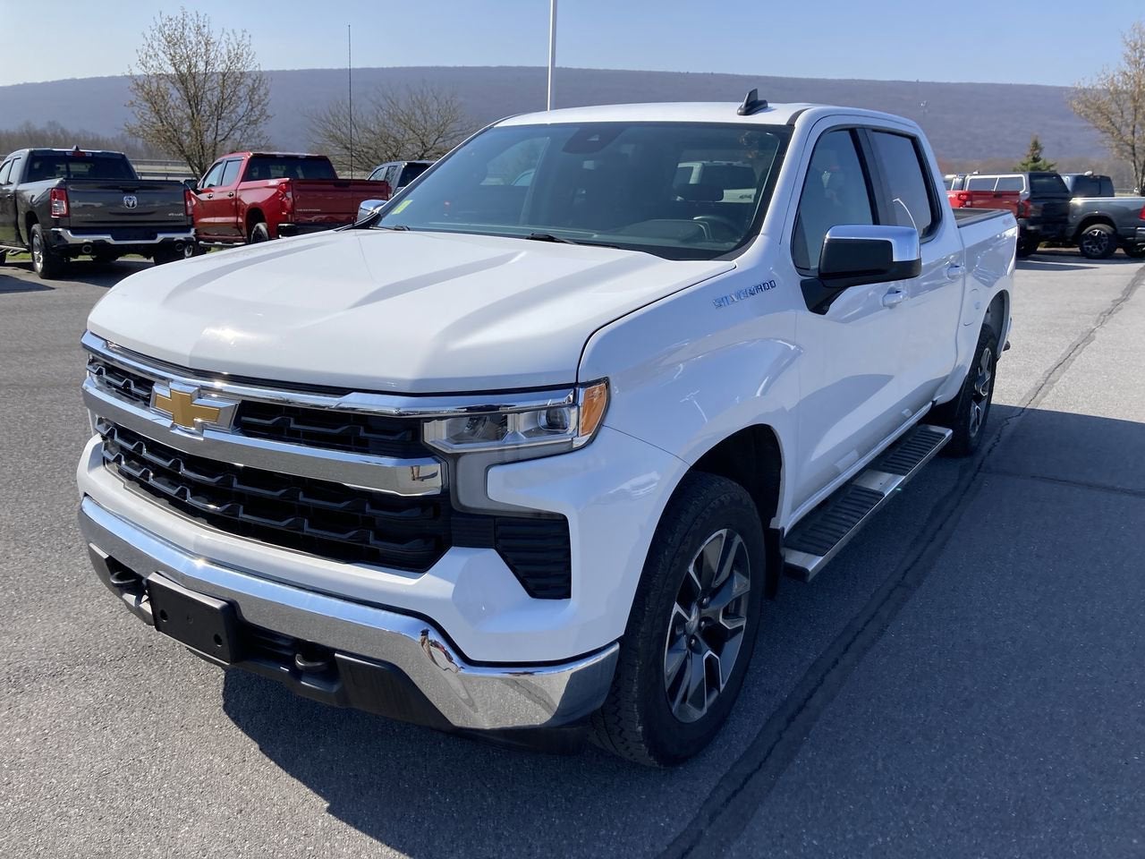 2023 Chevrolet Silverado 1500 LT (2FL)