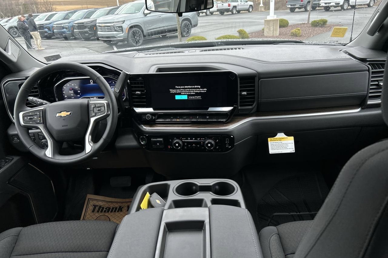 2025 Chevrolet Silverado 1500 LT
