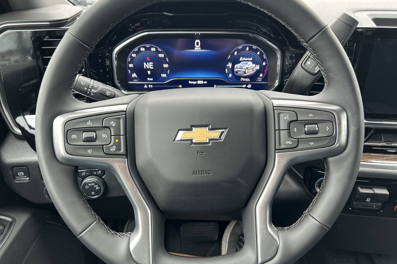2025 Chevrolet Silverado 1500 LT