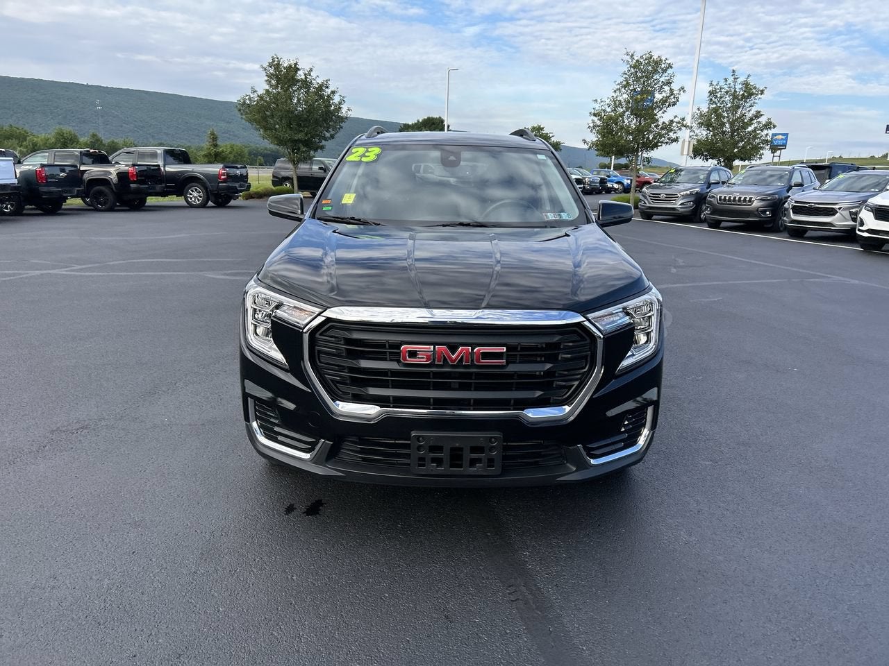 2023 GMC Terrain SLE