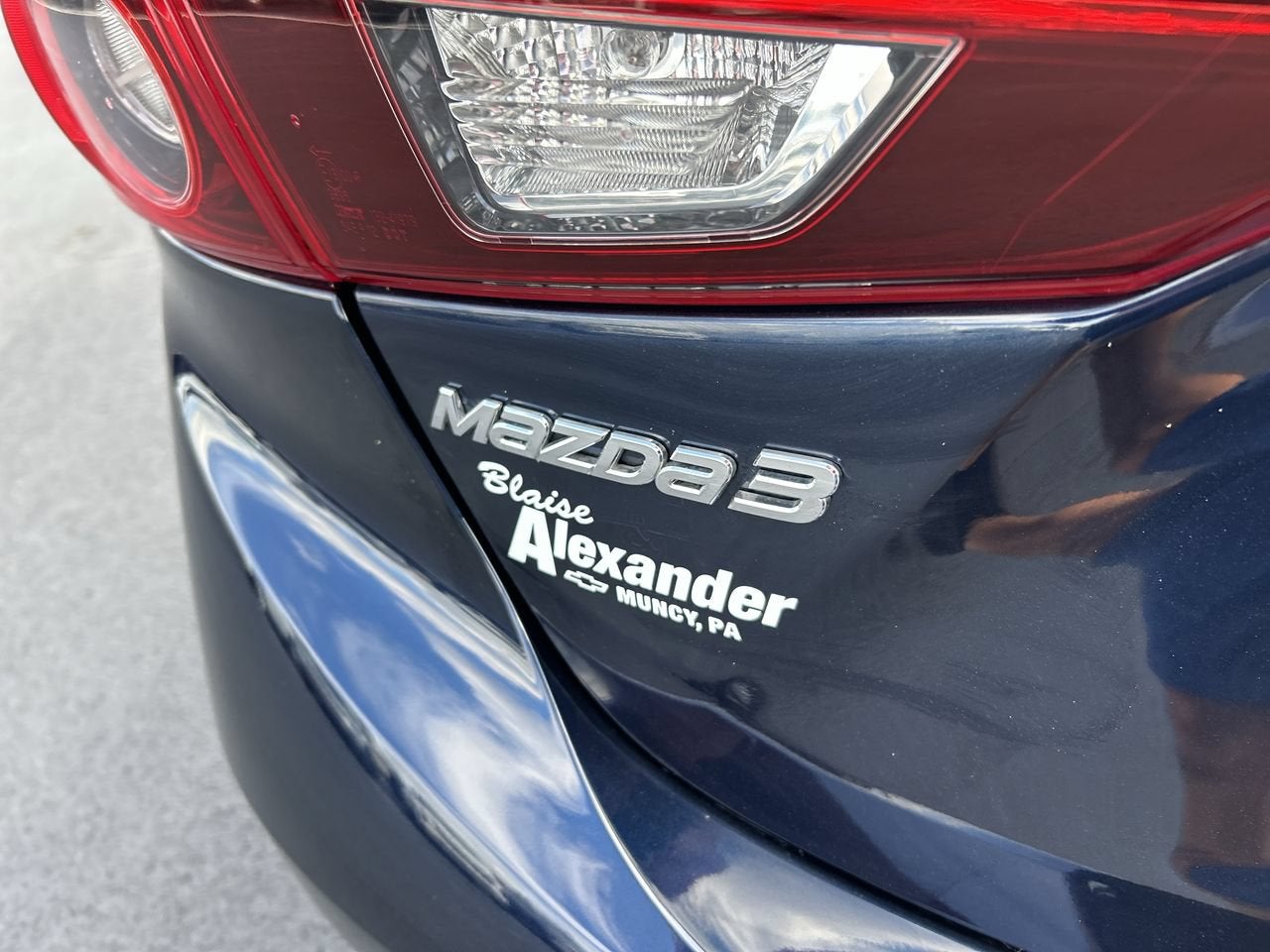 2018 Mazda Mazda3 4-Door Touring