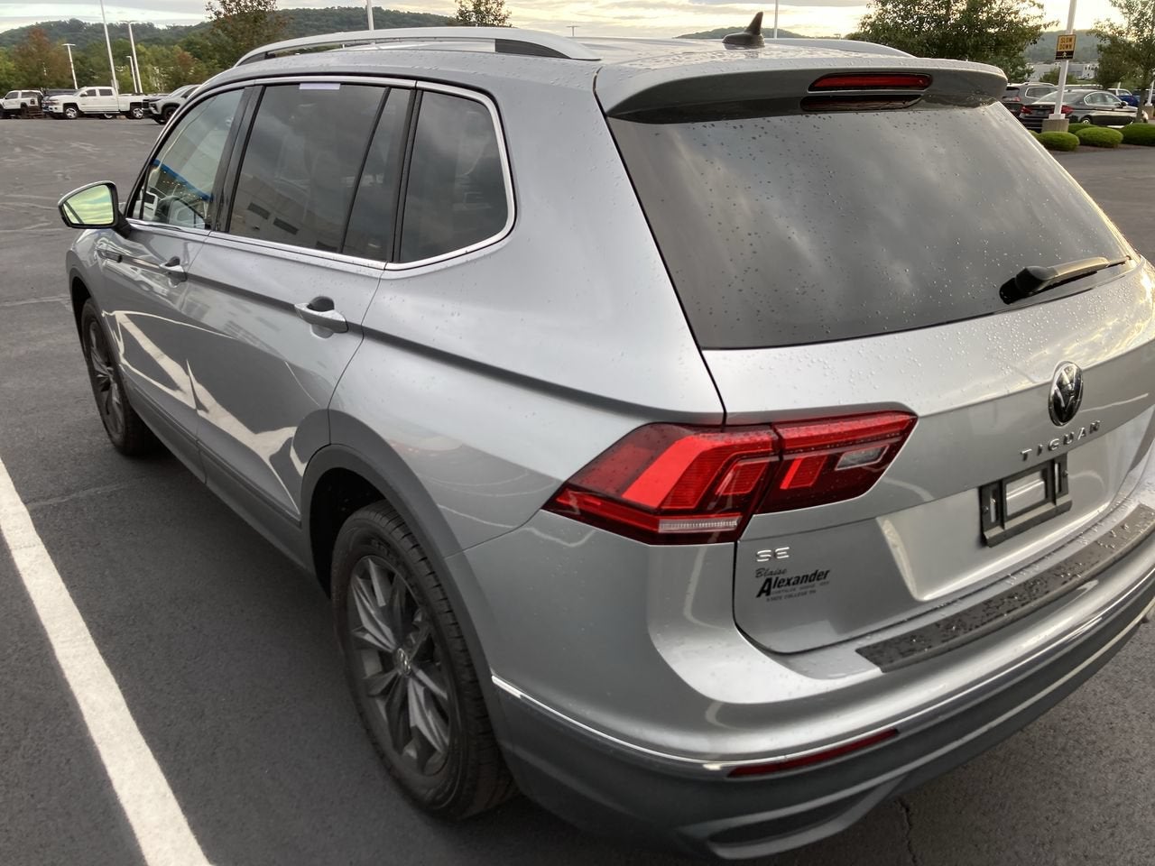 2024 Volkswagen Tiguan SE