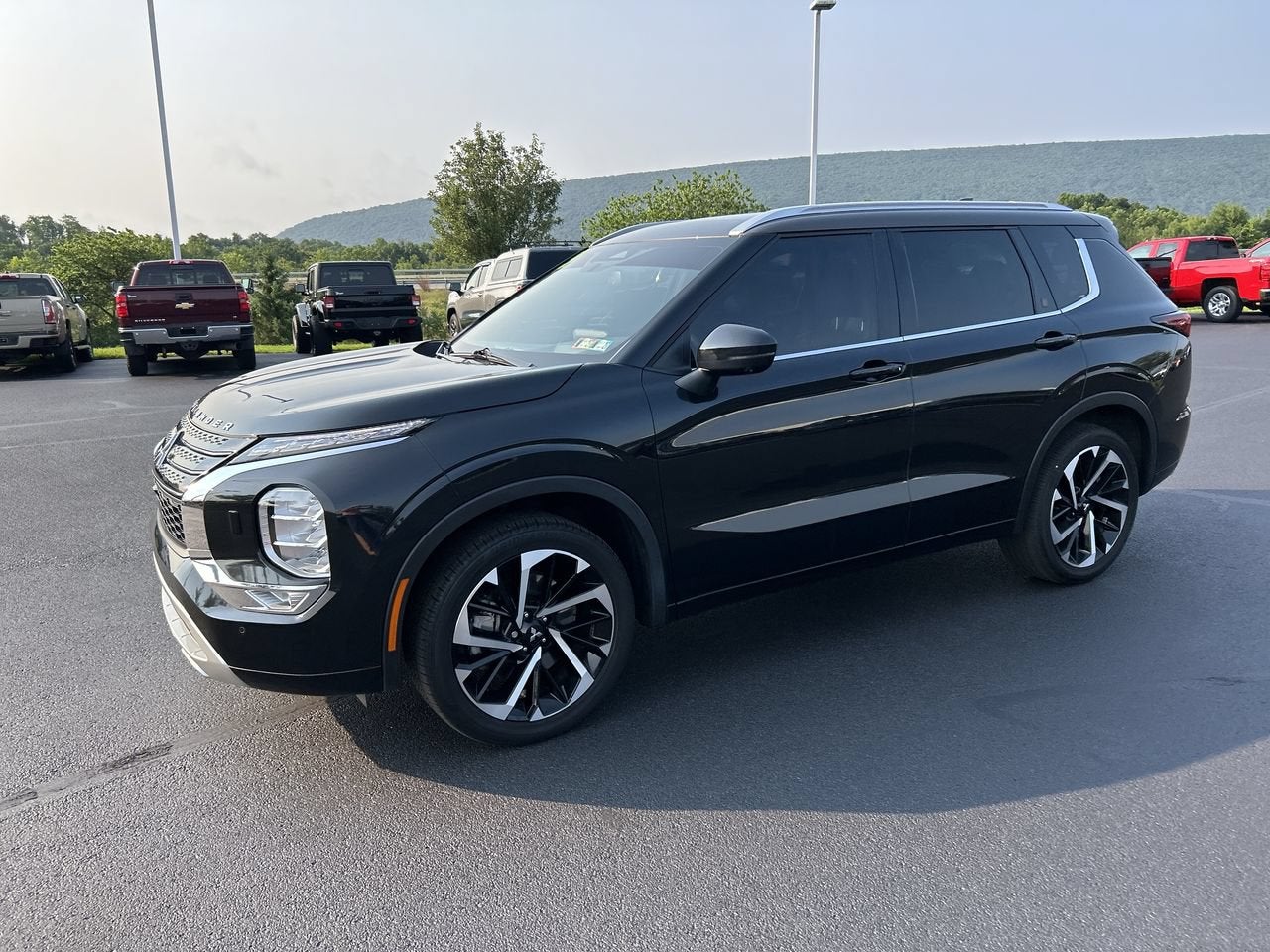 2023 Mitsubishi Outlander SEL