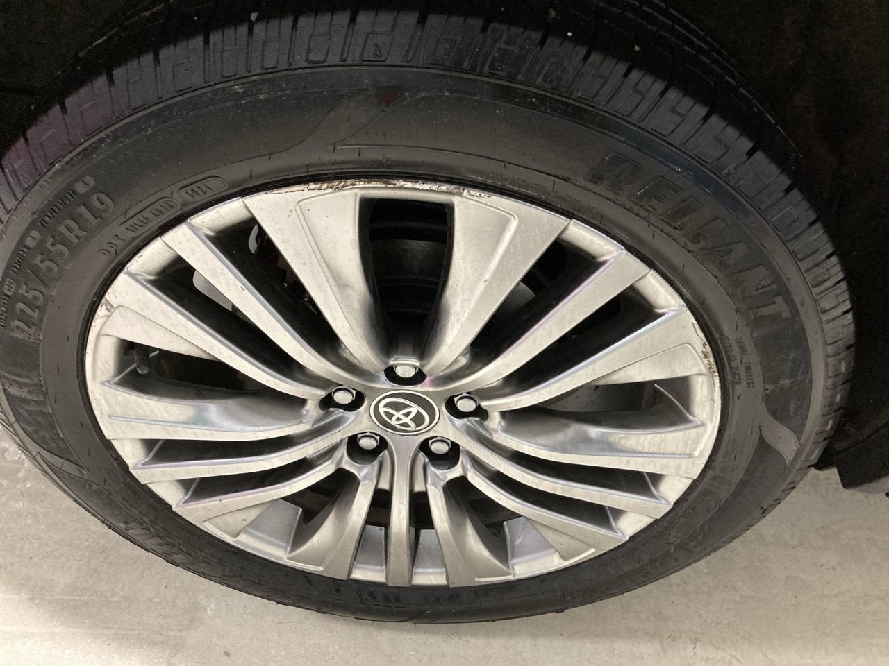 2021 Toyota Venza LE