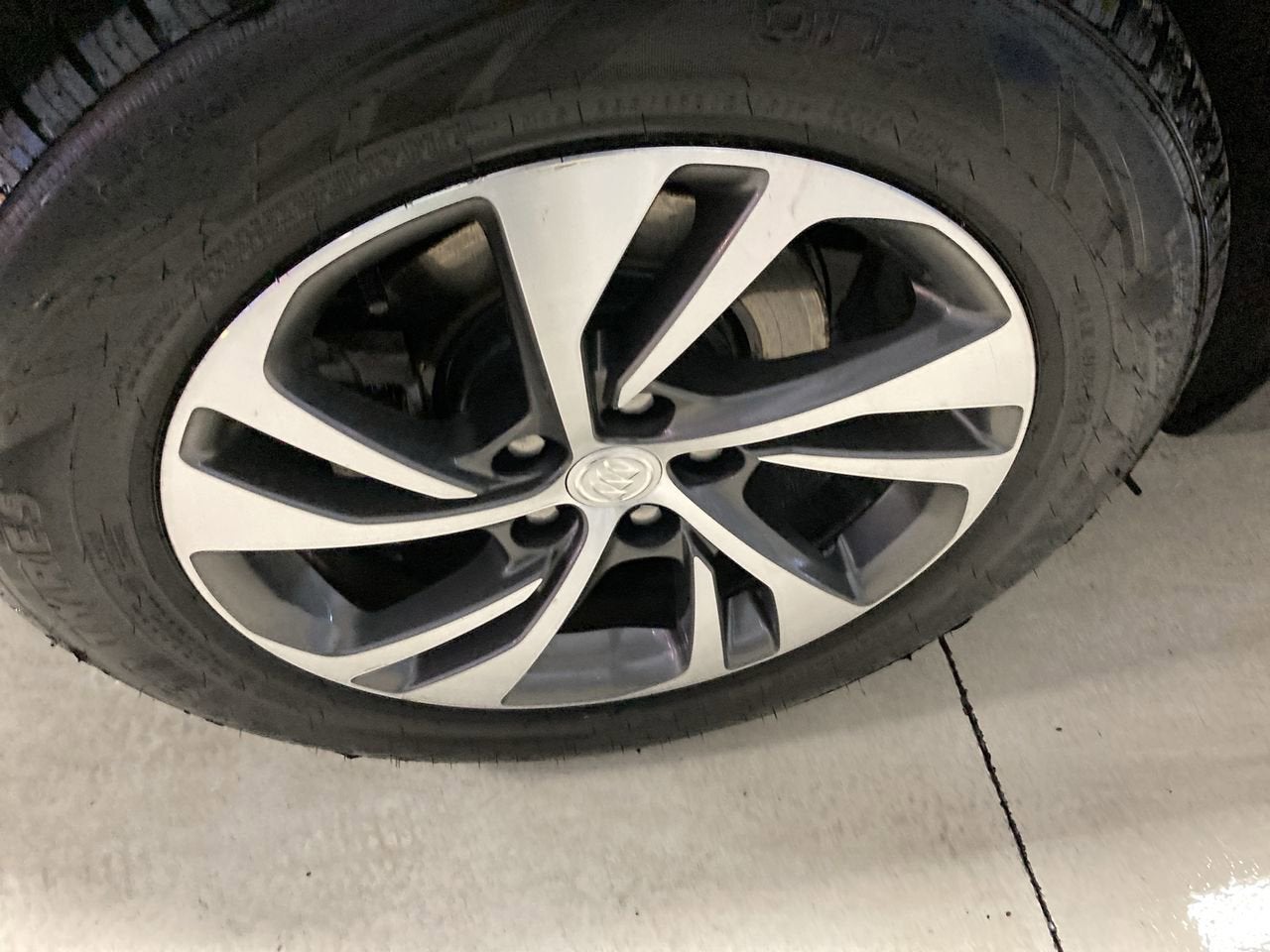 2021 Buick Envision Essence