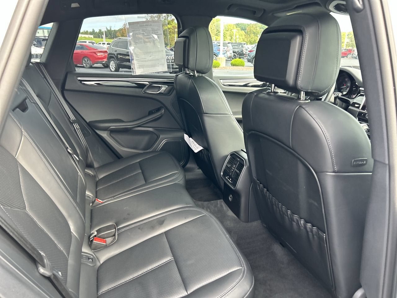 2025 Porsche Macan 4DR AWD