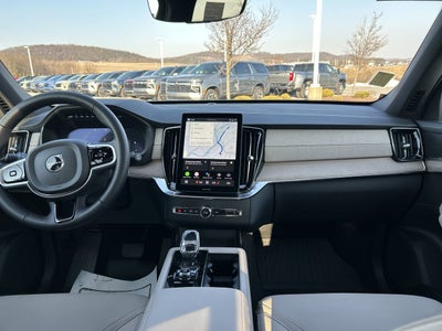 2026 Volvo XC90 Plus