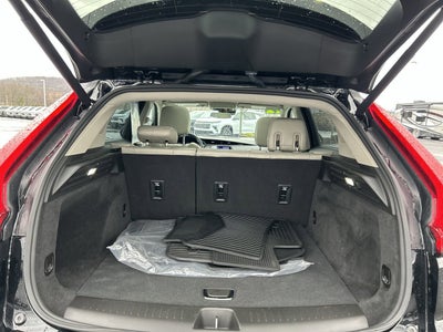 2022 Cadillac XT4 AWD Luxury