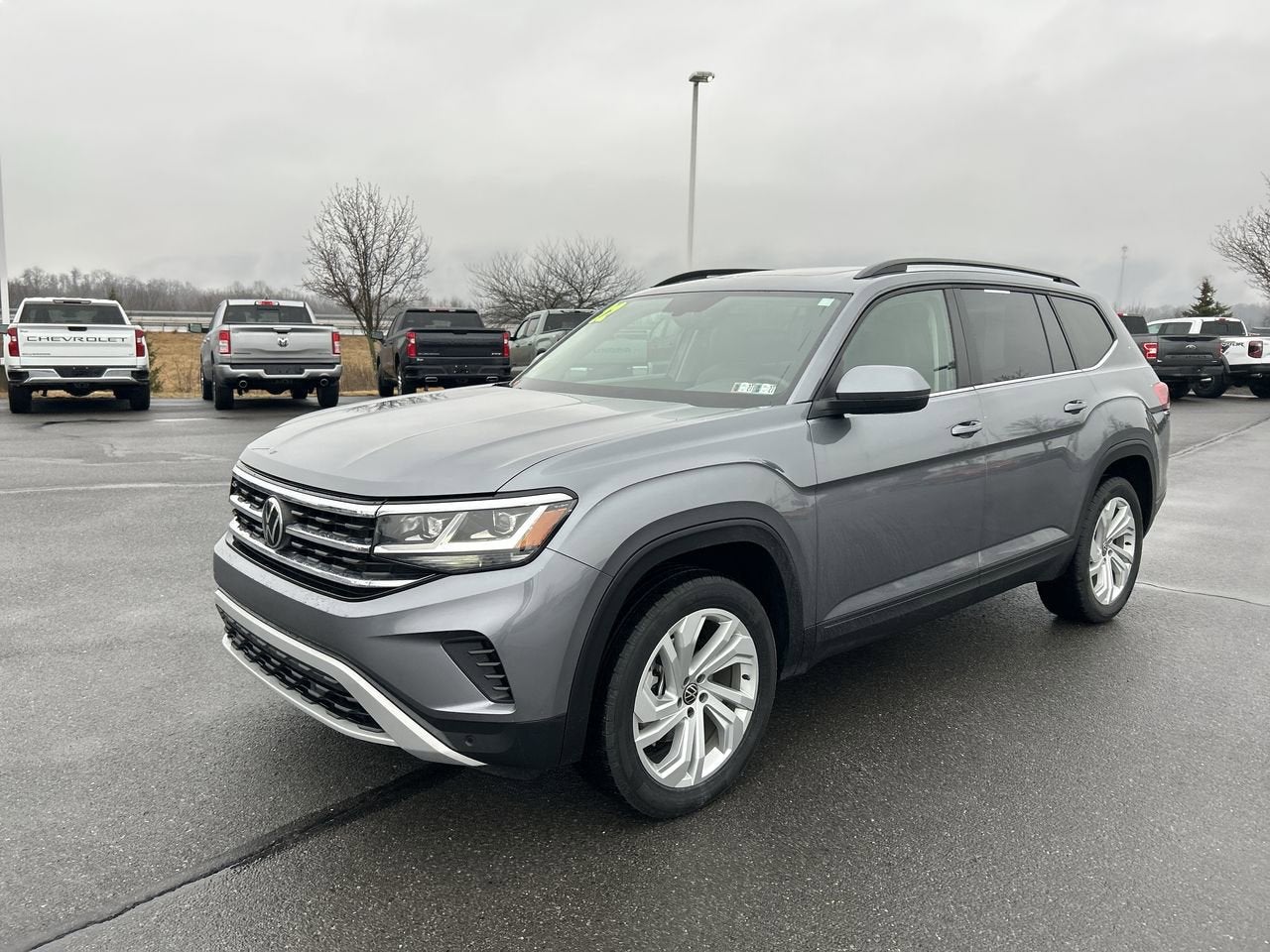 2022 Volkswagen Atlas 3.6L V6 SE w/Technology