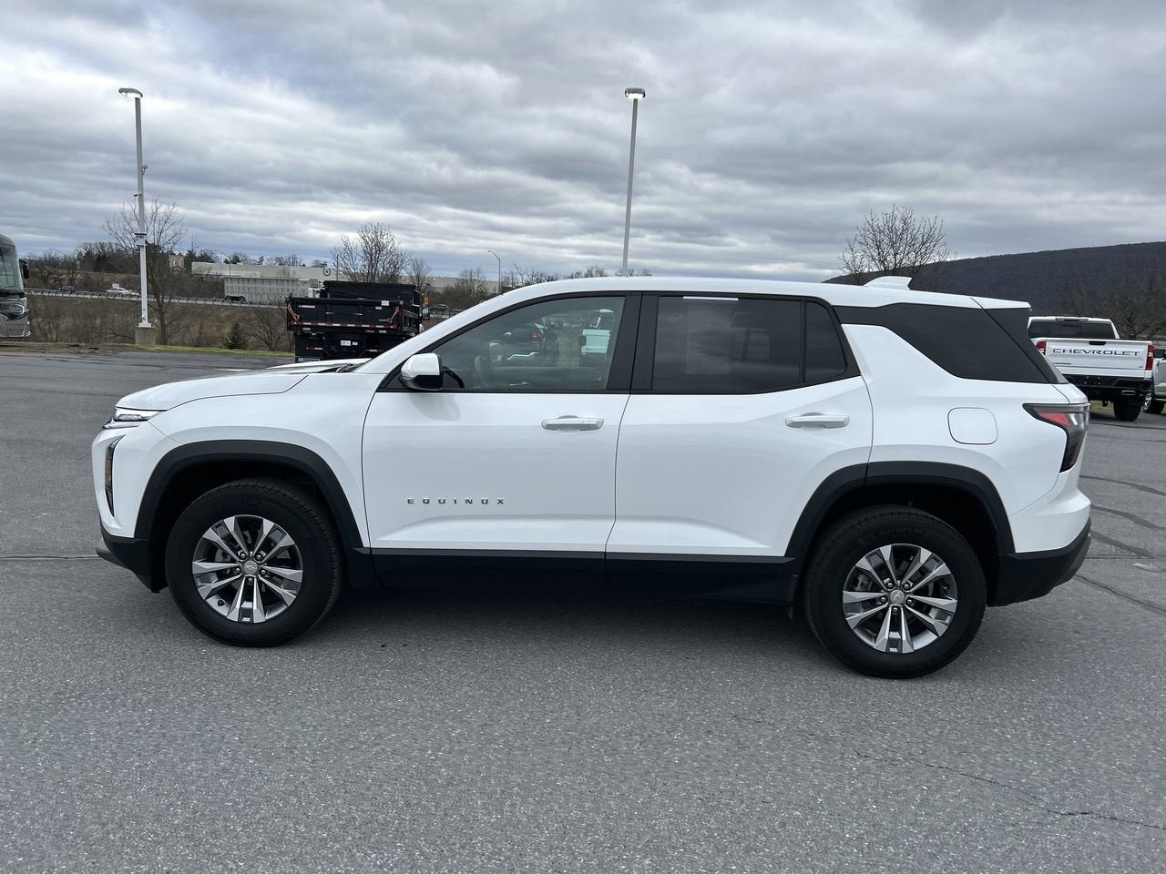 2025 Chevrolet Equinox AWD LT