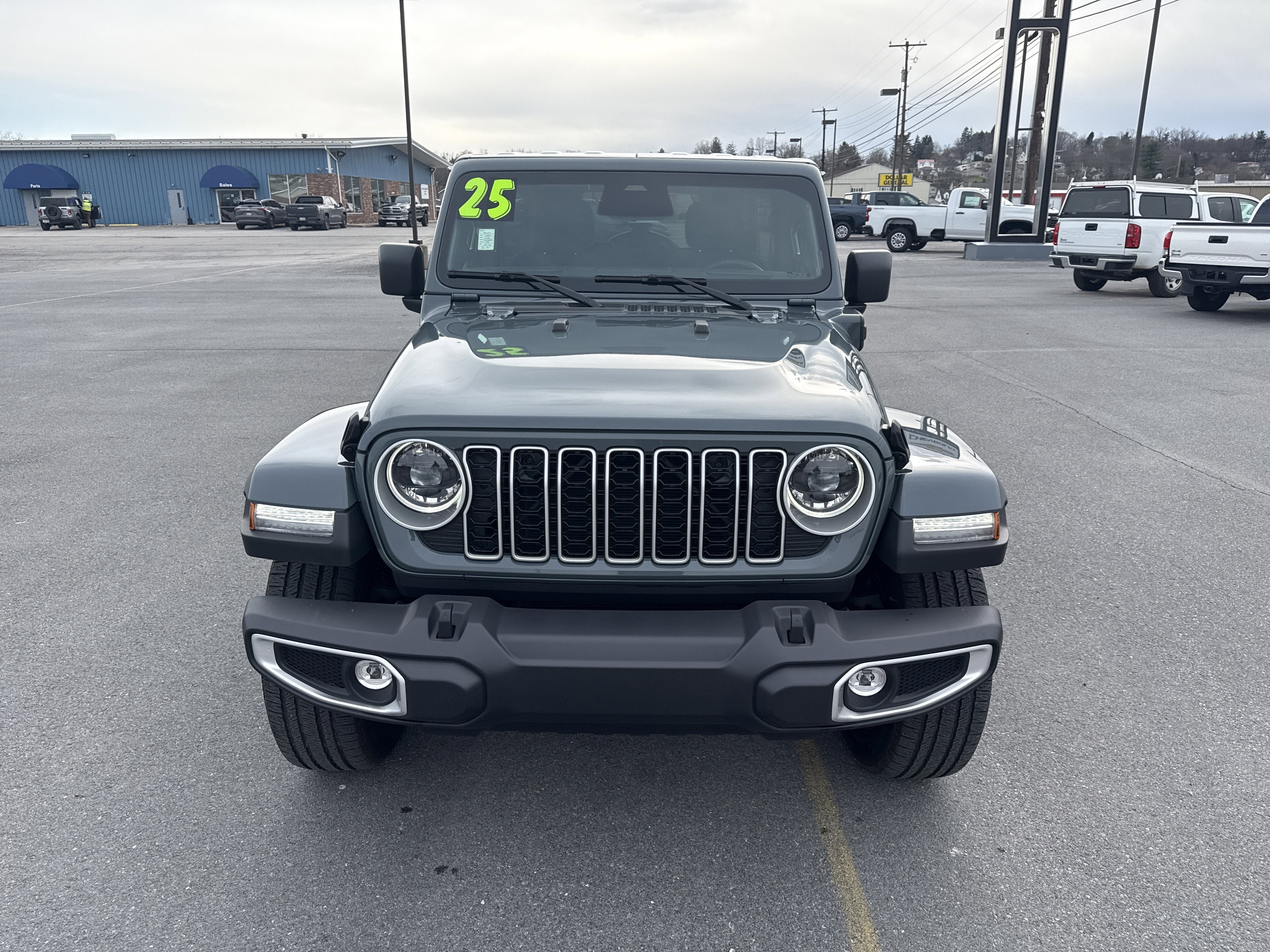 2025 Jeep Wrangler 4xe Sahara