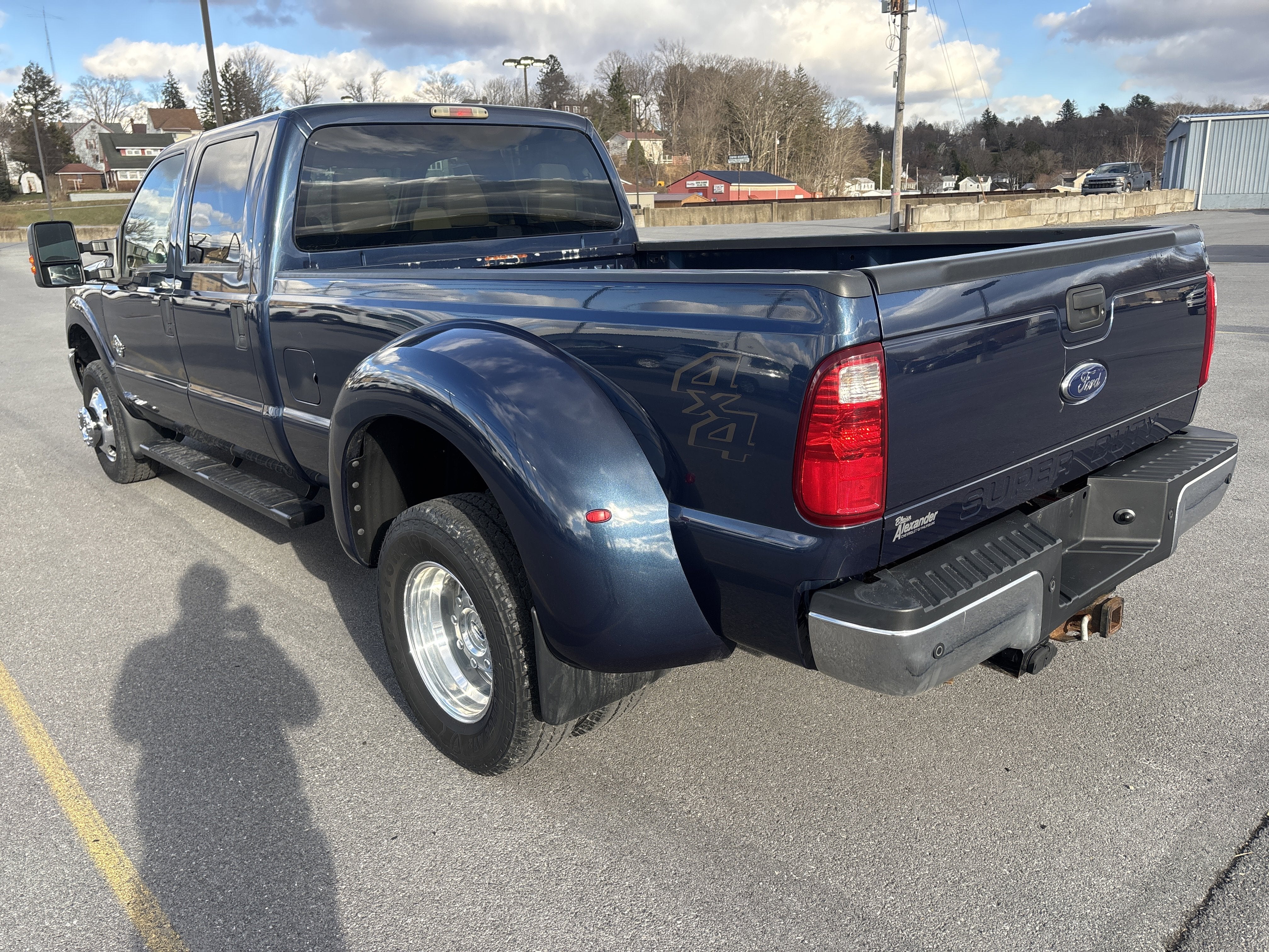 2016 Ford Super Duty F-350 DRW Lariat