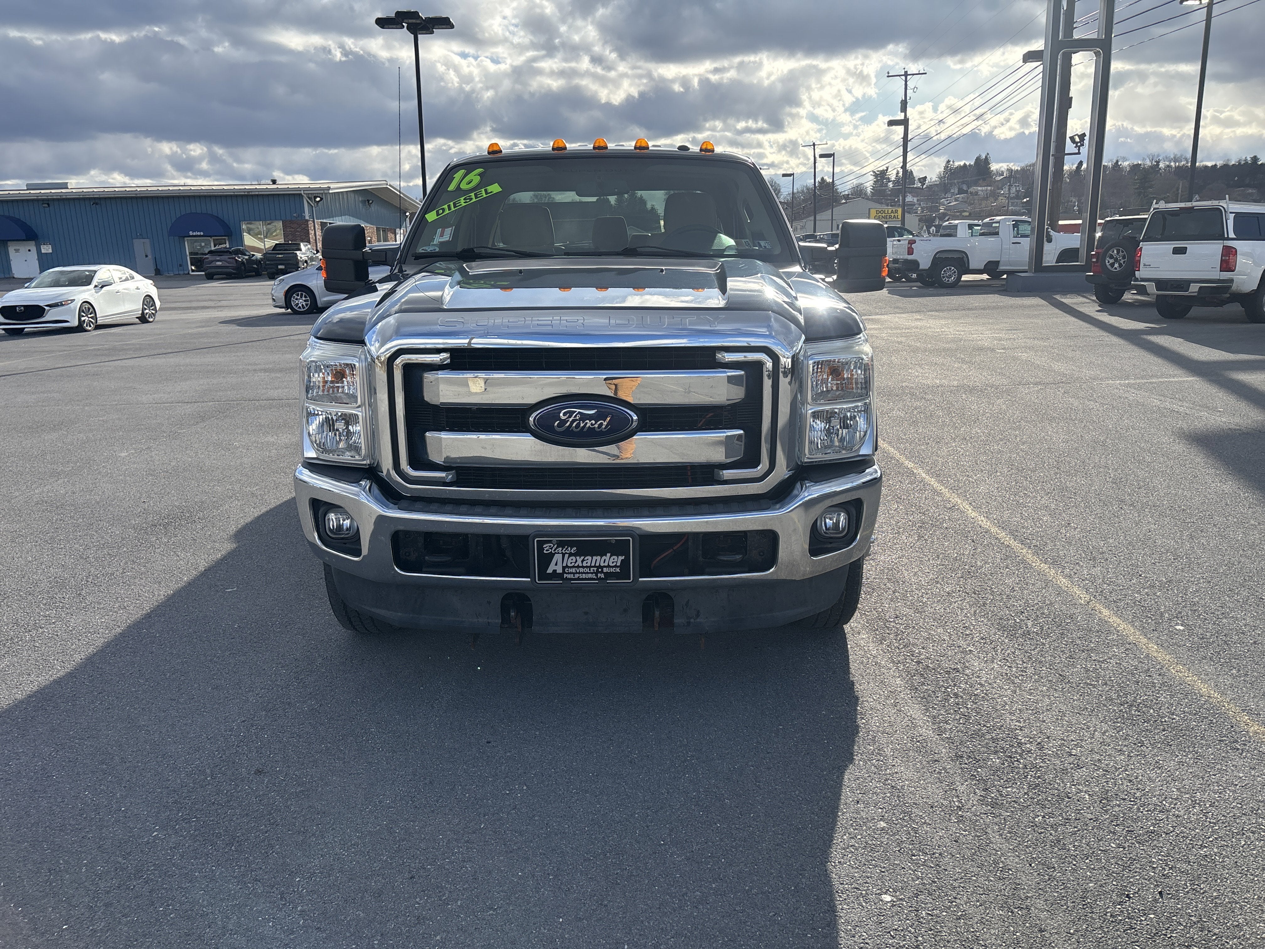 2016 Ford Super Duty F-350 DRW Lariat