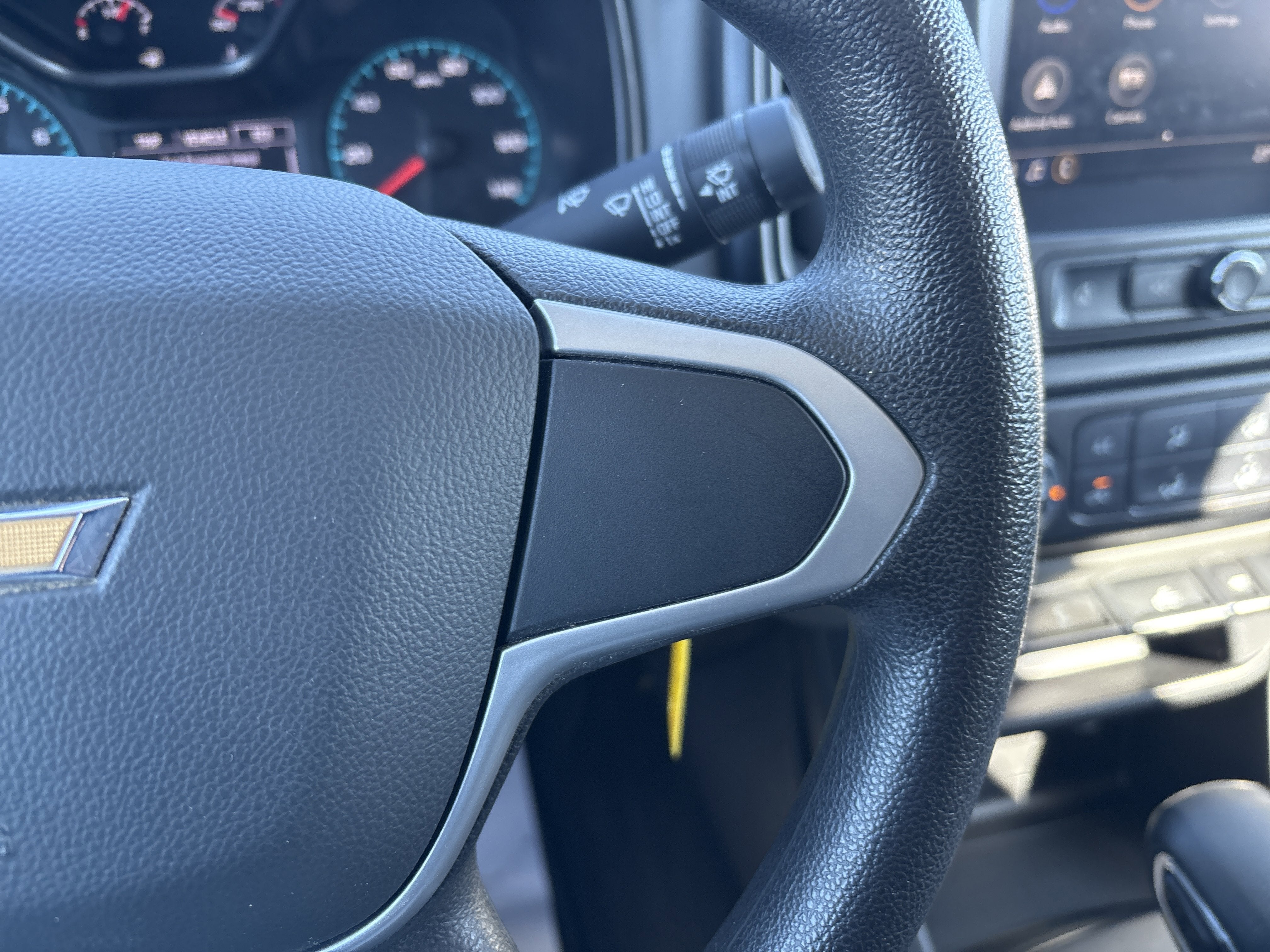 2022 Chevrolet Colorado WT