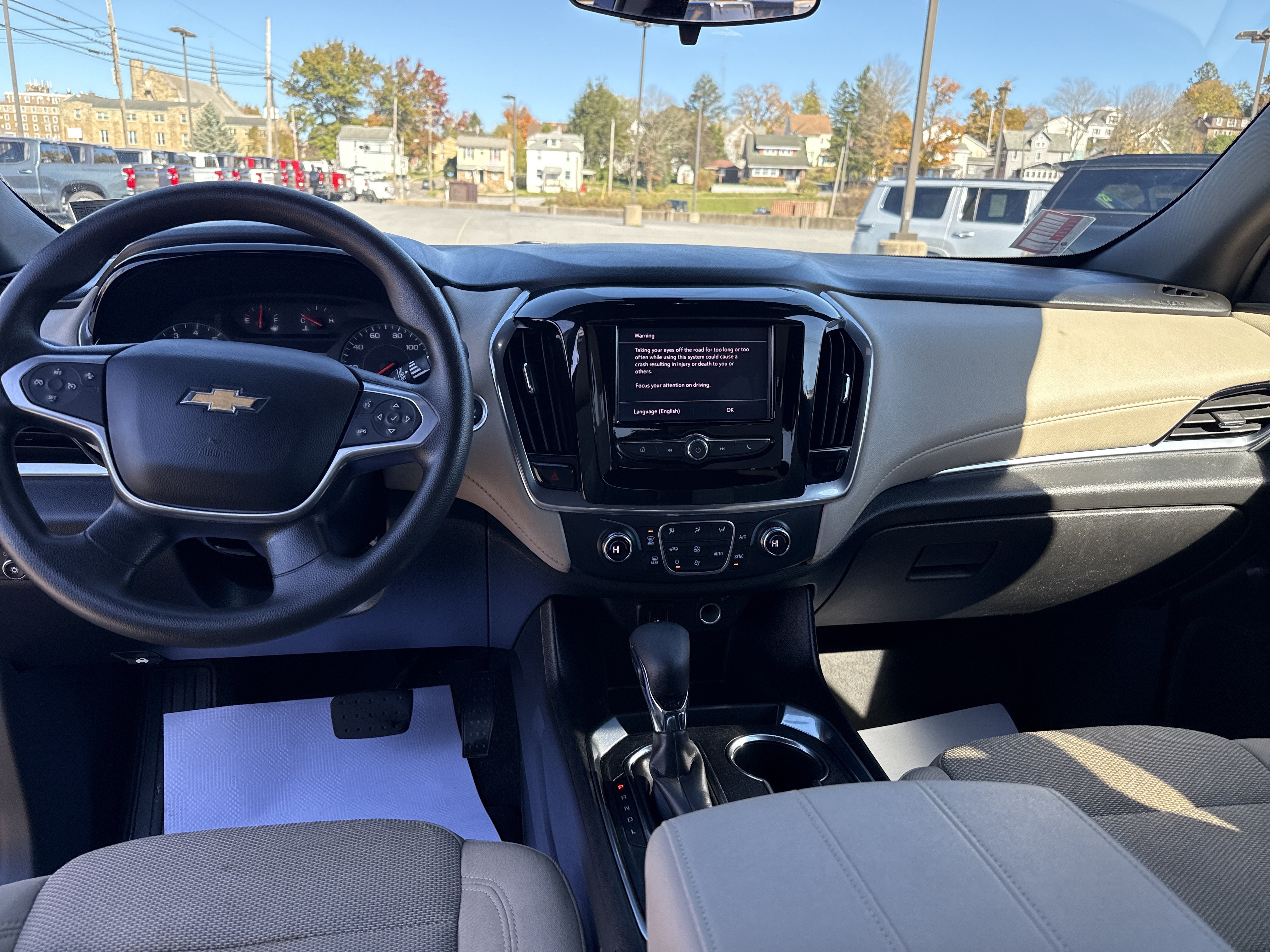 2023 Chevrolet Traverse LS
