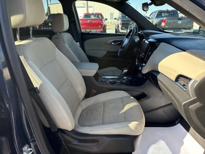 2023 Chevrolet Traverse LS