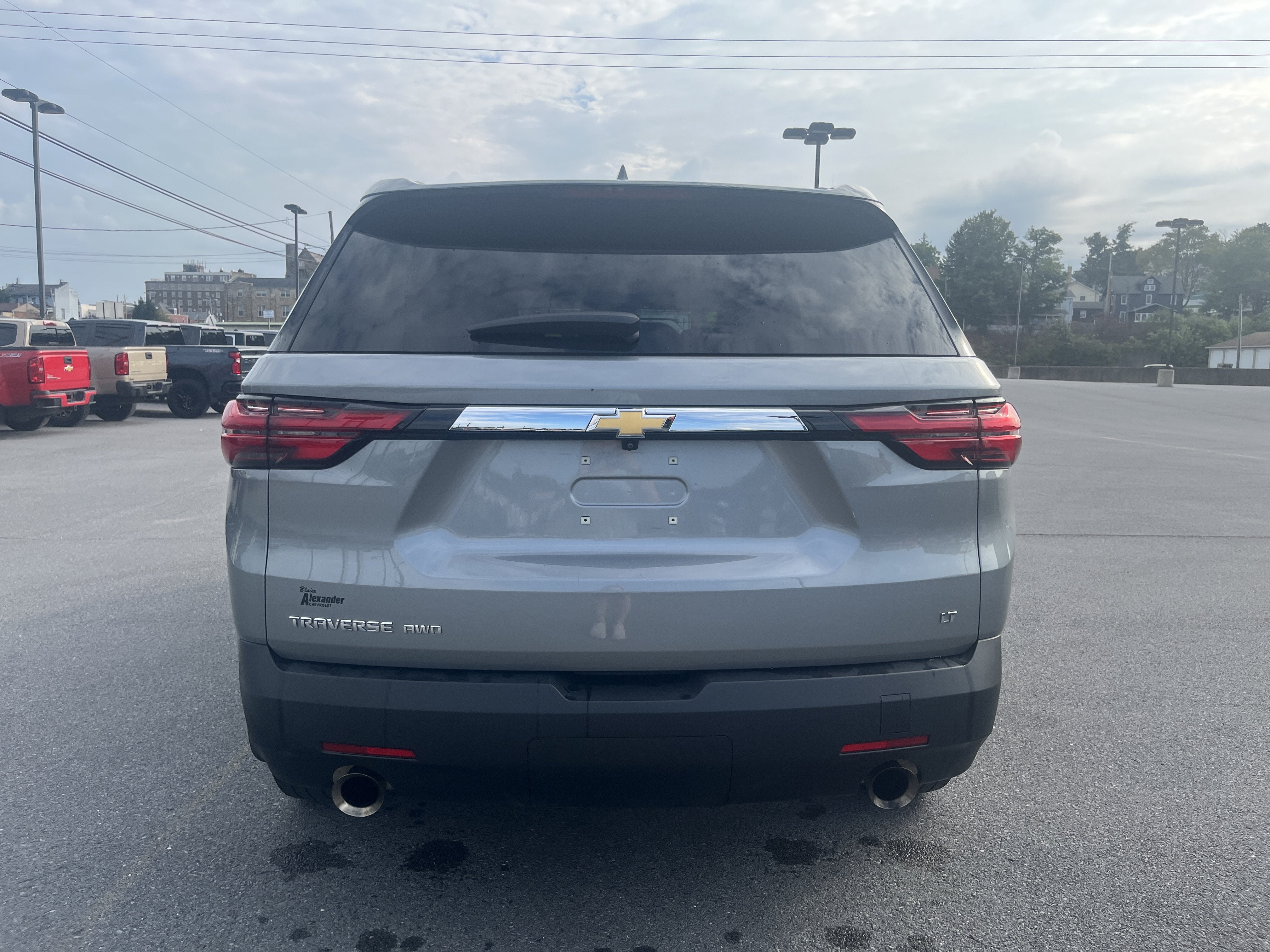 2023 Chevrolet Traverse LT Cloth