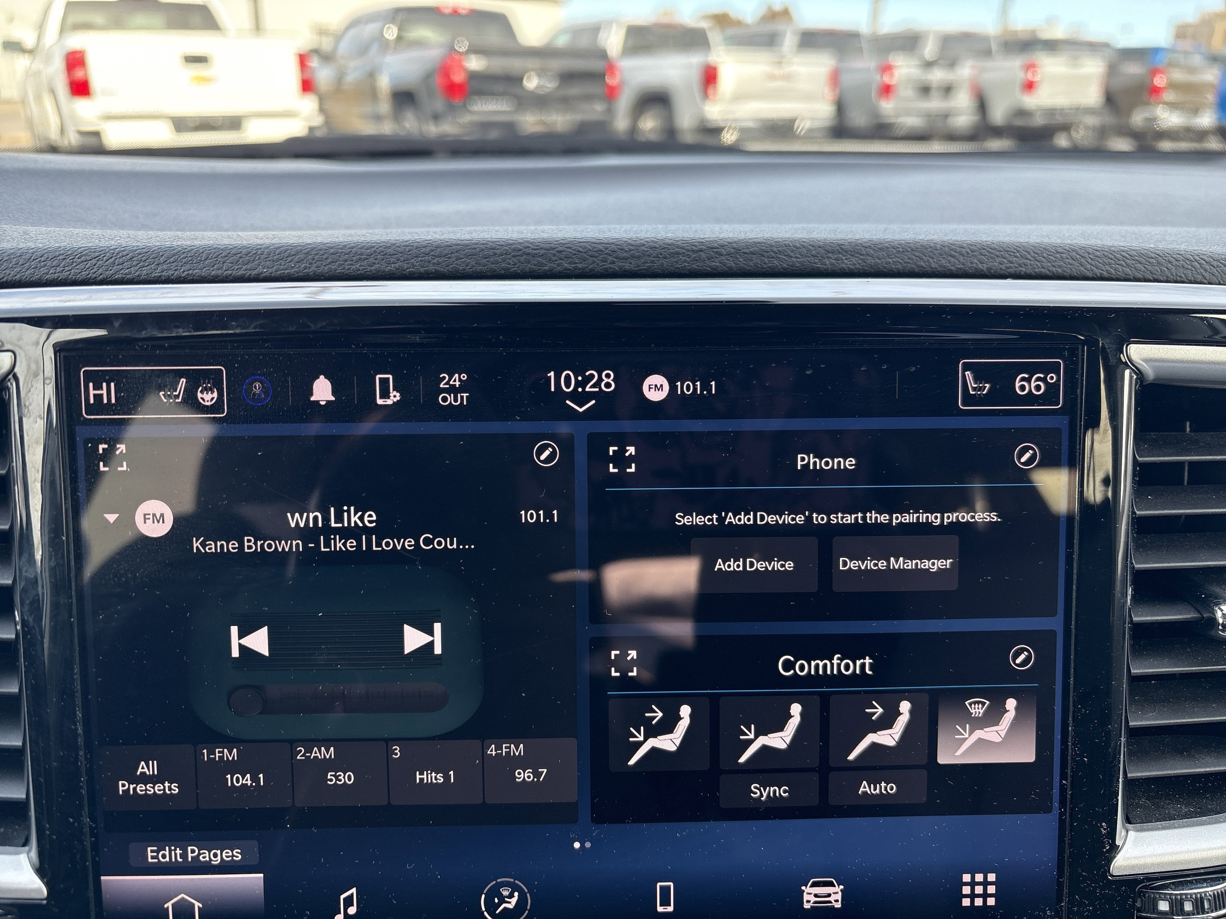 2024 Chrysler Pacifica Touring L