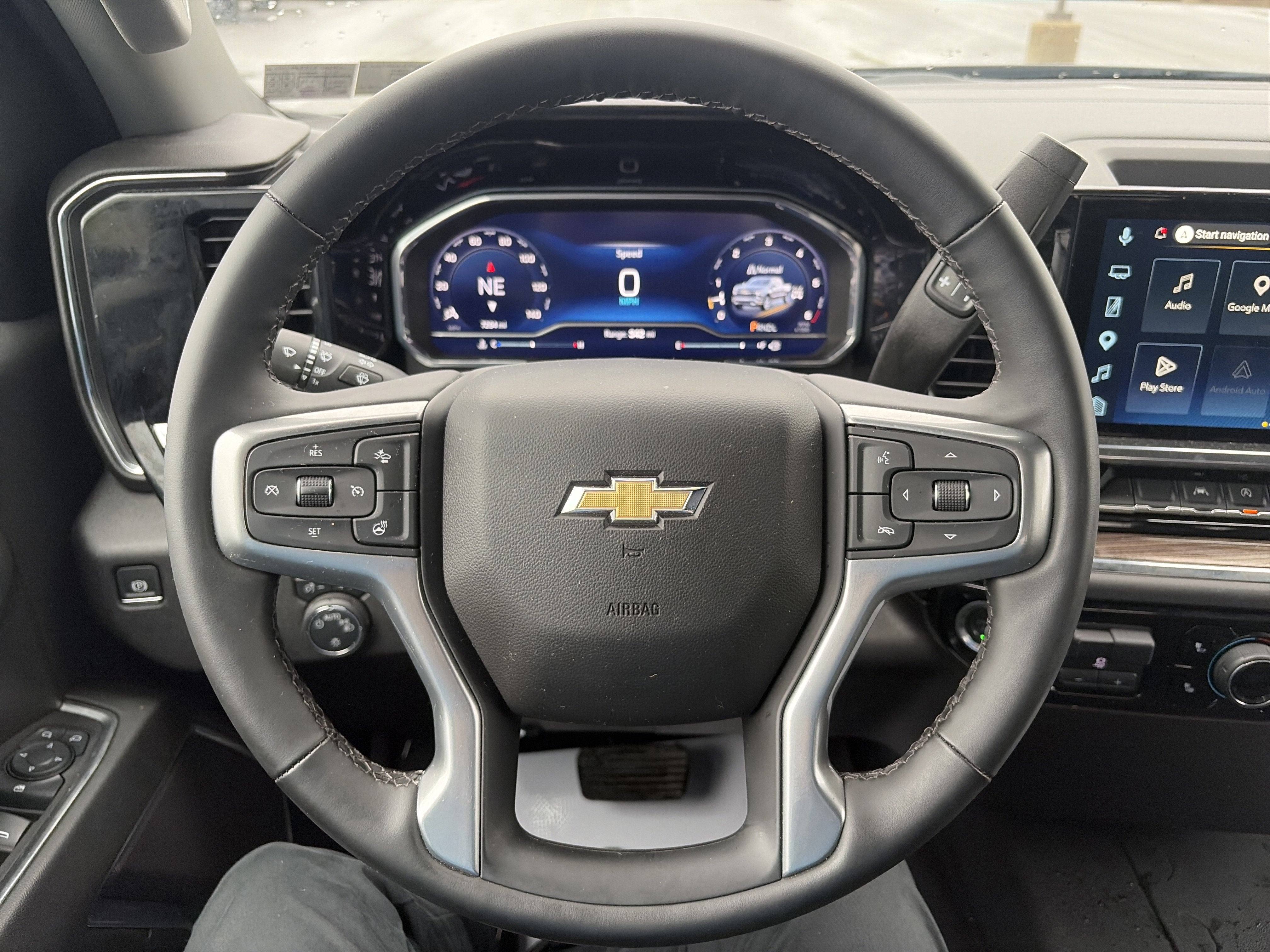 2025 Chevrolet Silverado 1500 LT