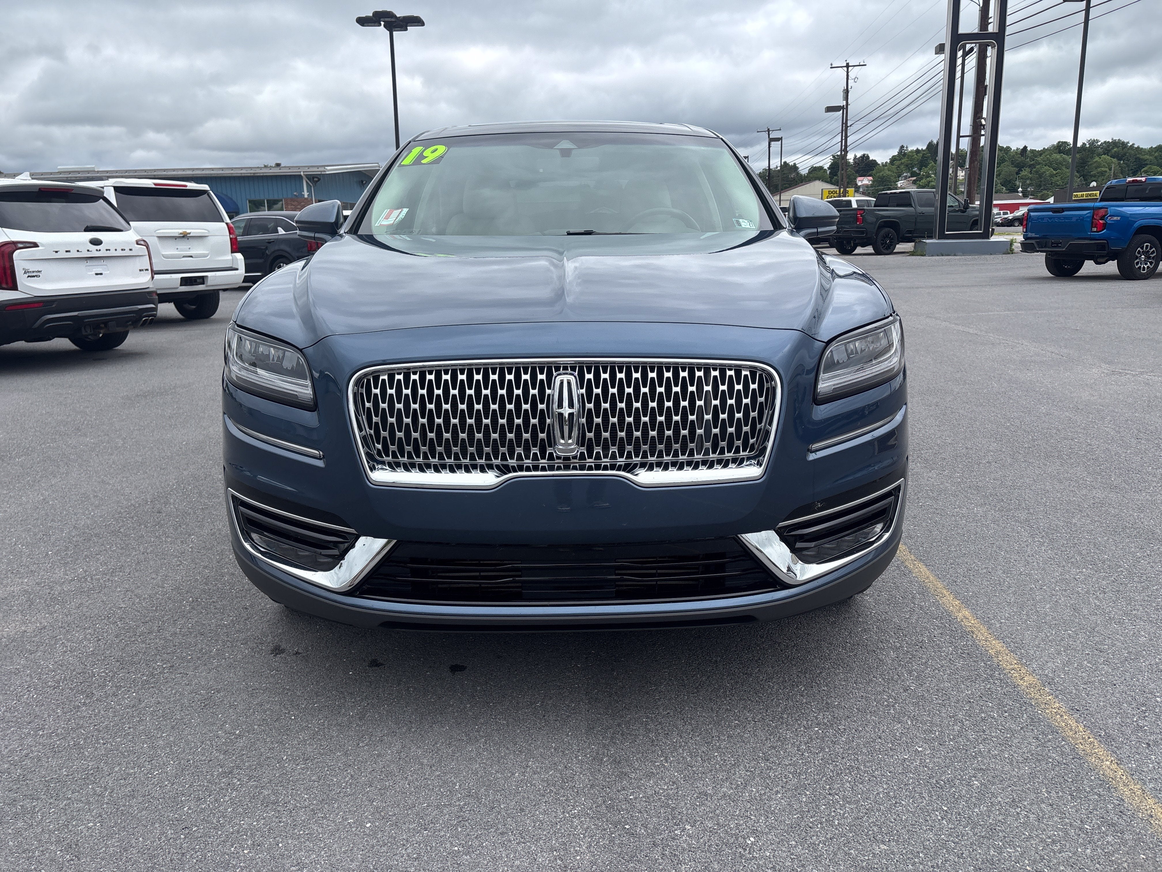 2019 Lincoln Nautilus Select