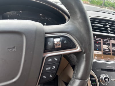 2019 Lincoln Nautilus Select
