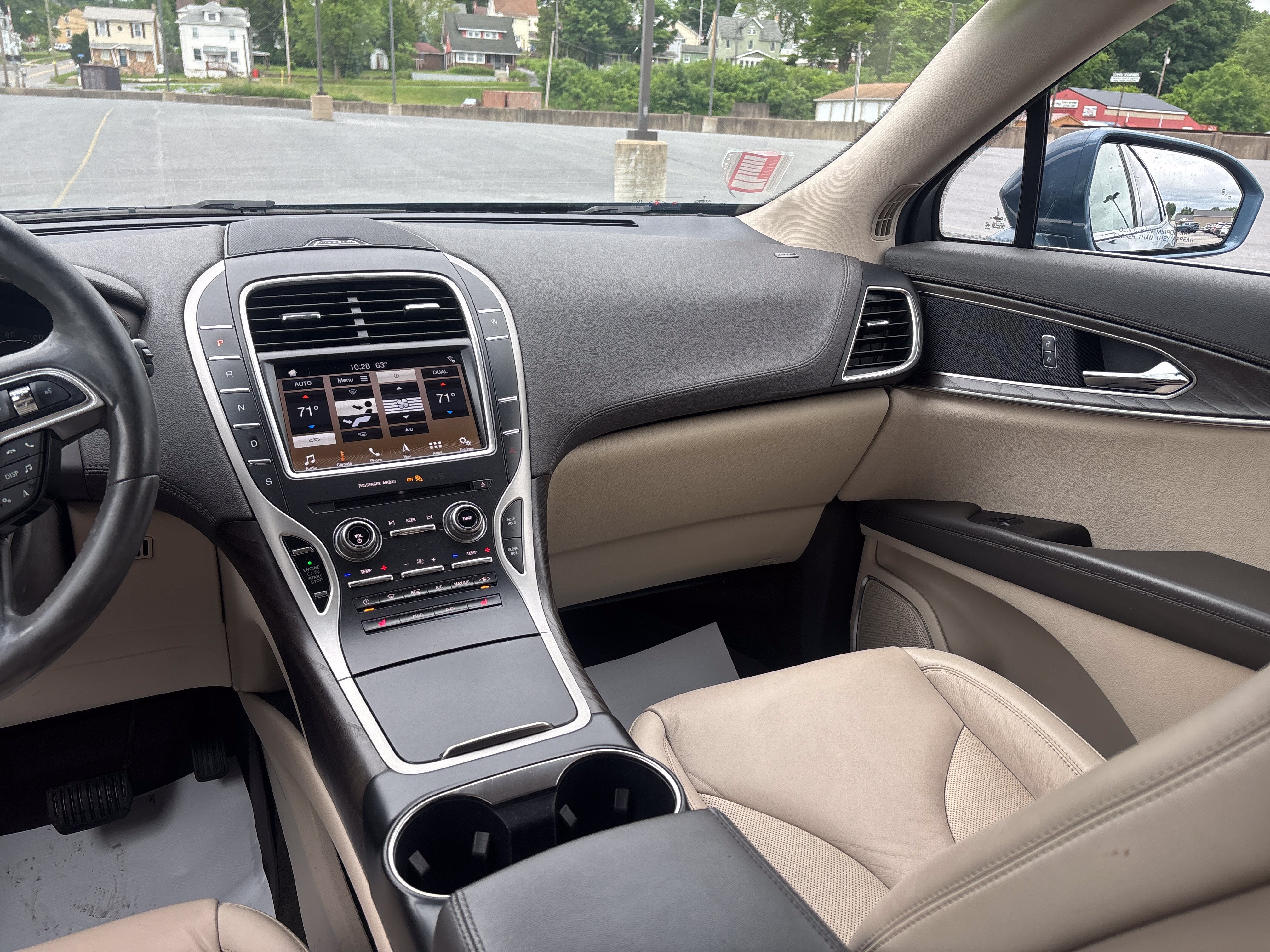 2019 Lincoln Nautilus Select