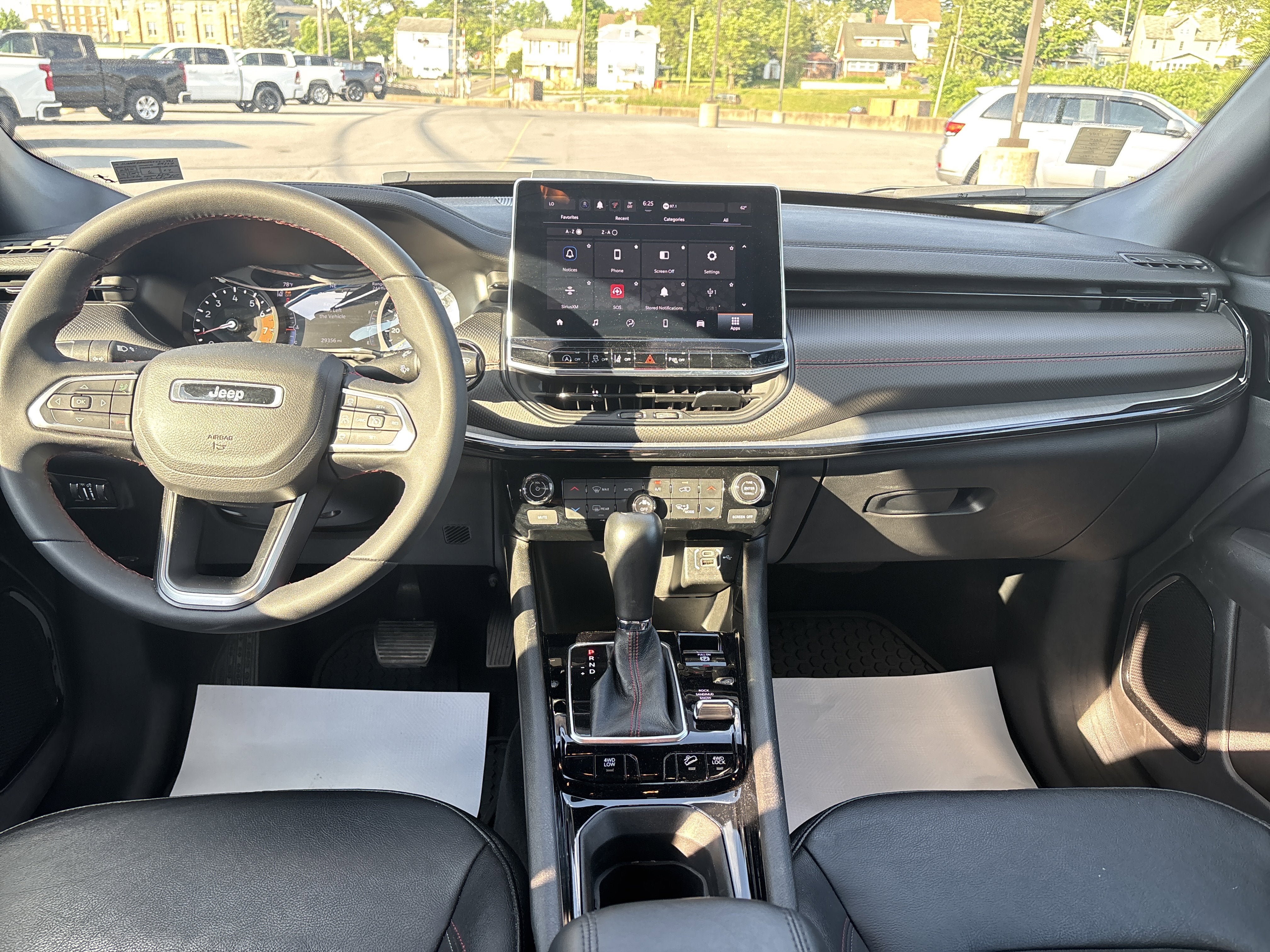 2025 Jeep Compass Trailhawk