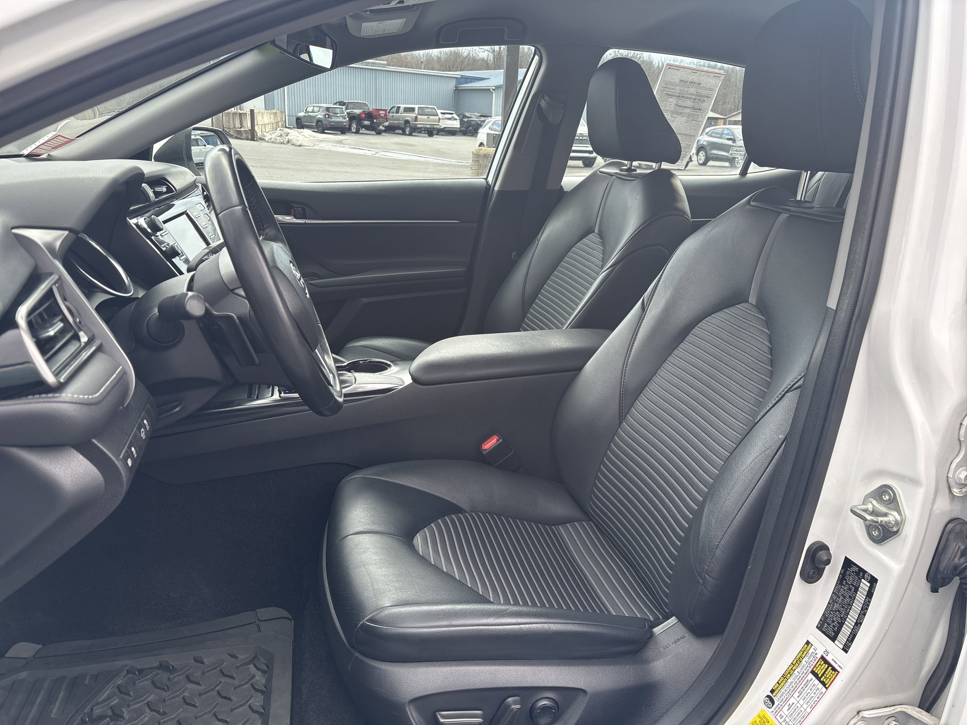 2020 Toyota Camry SE