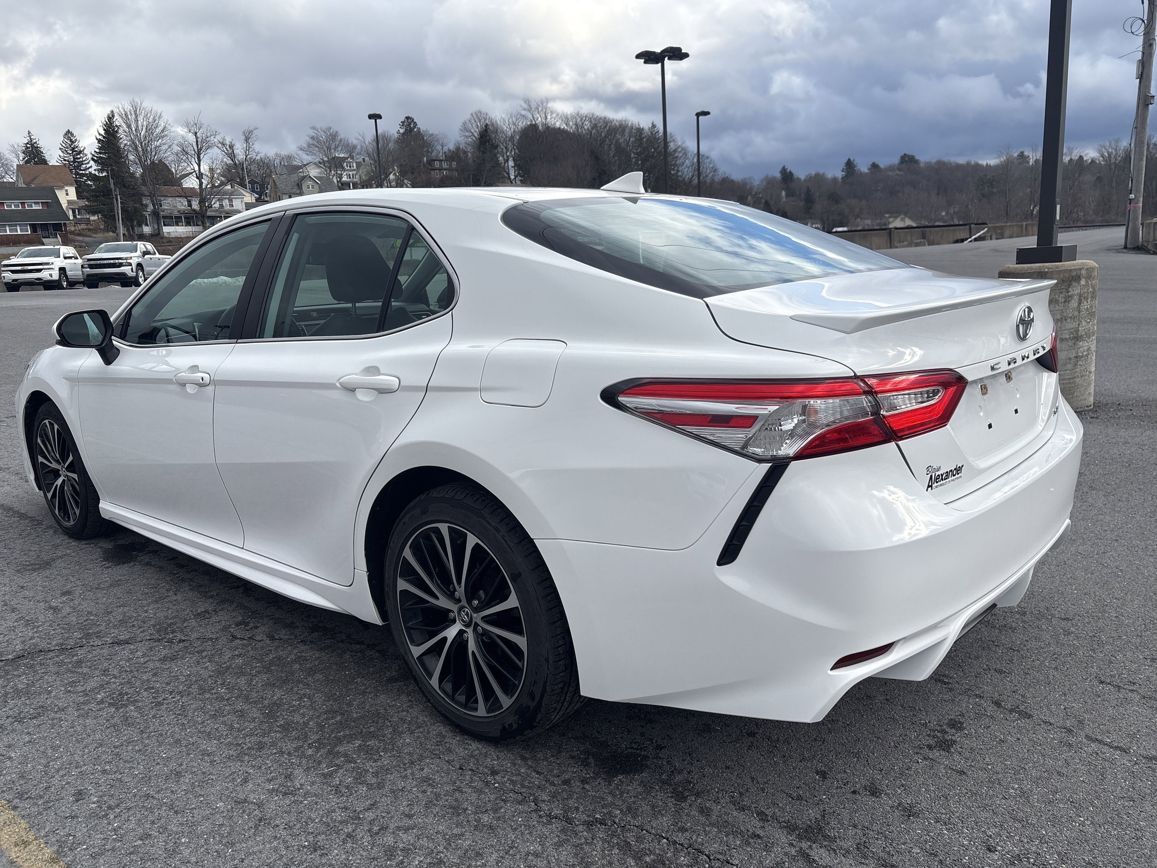 2020 Toyota Camry SE