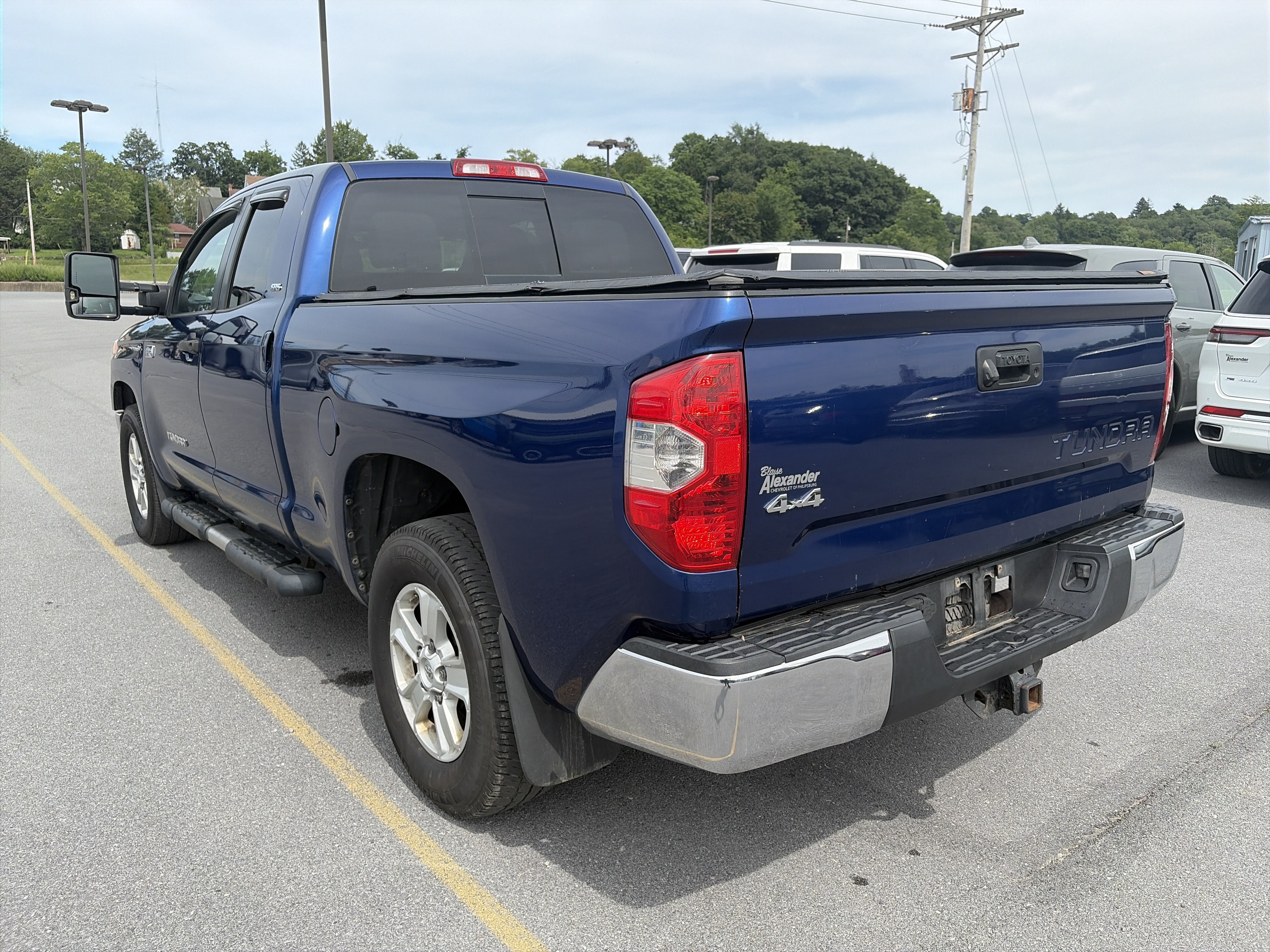 2014 Toyota Tundra 4WD Truck SR