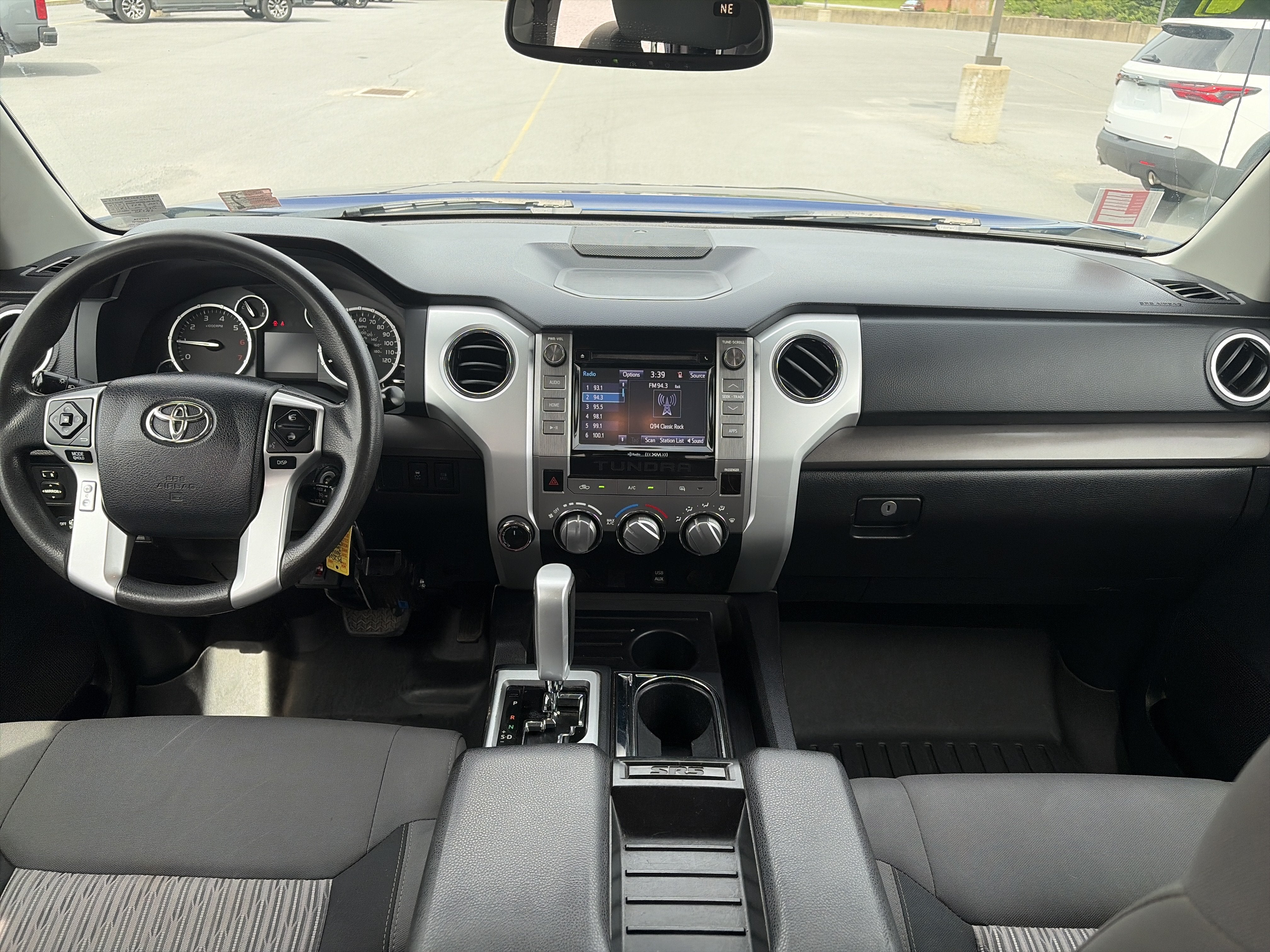 2014 Toyota Tundra 4WD Truck SR