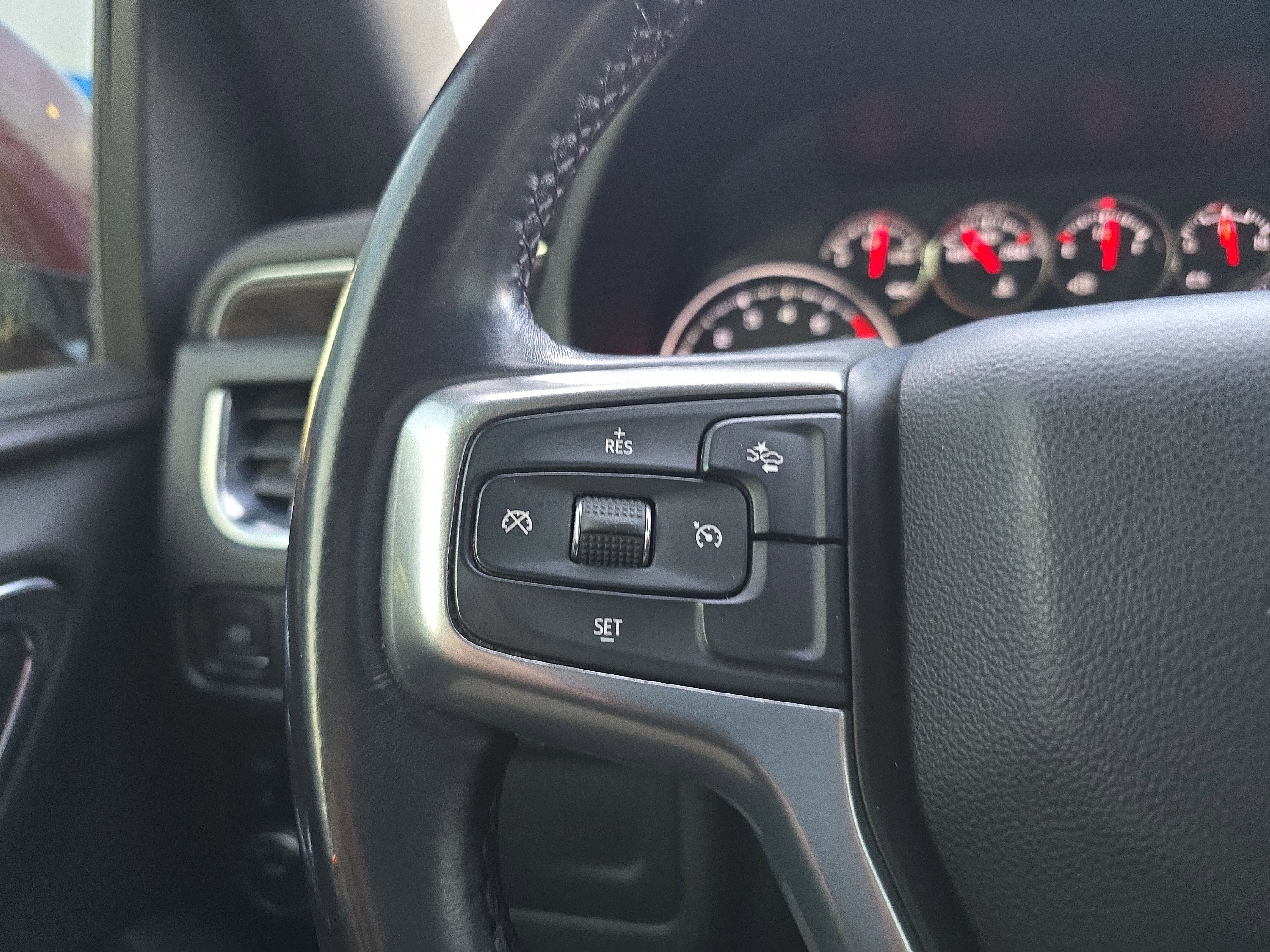 2022 Chevrolet Suburban LS