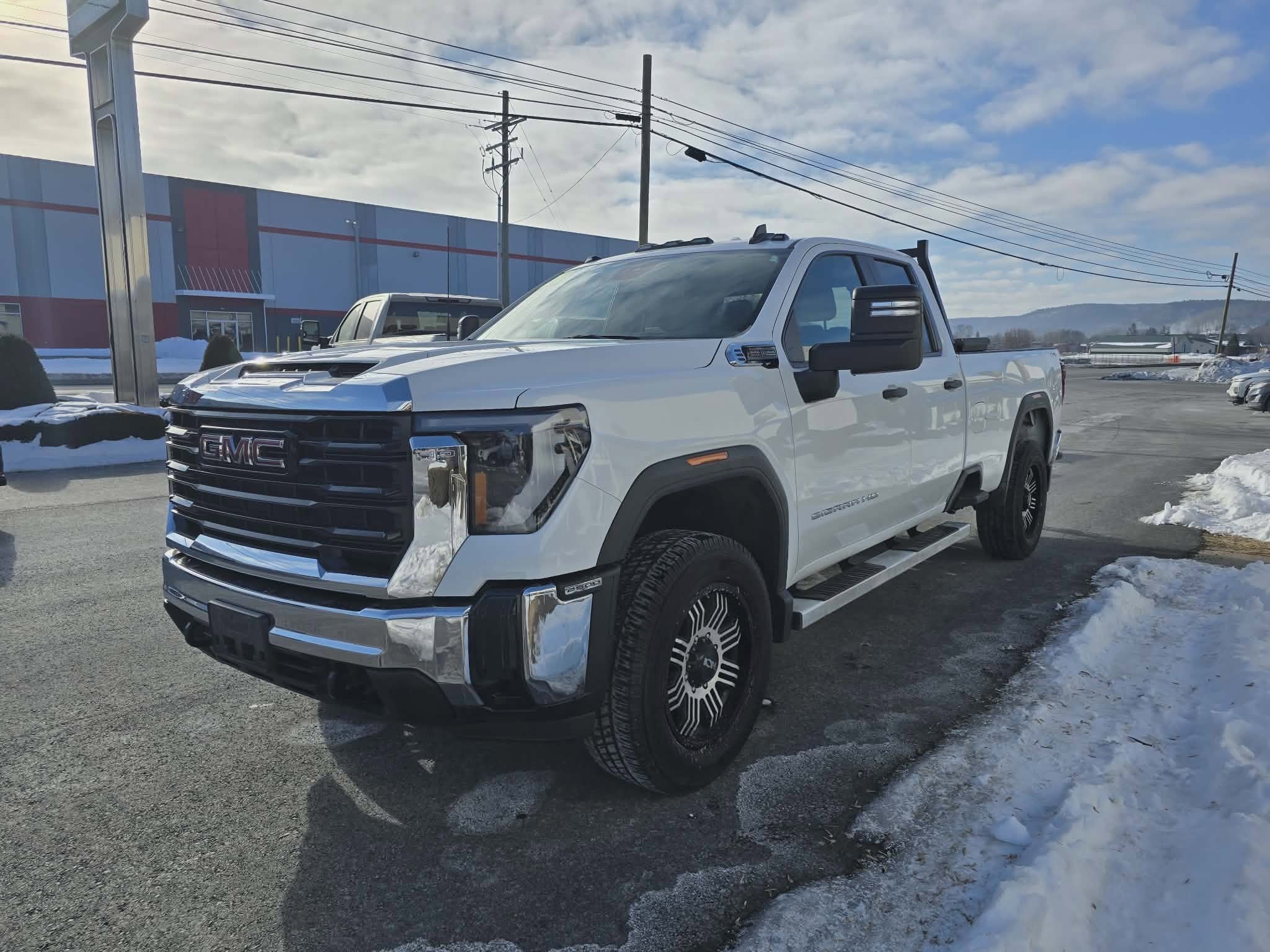 2024 GMC Sierra 2500 HD Pro