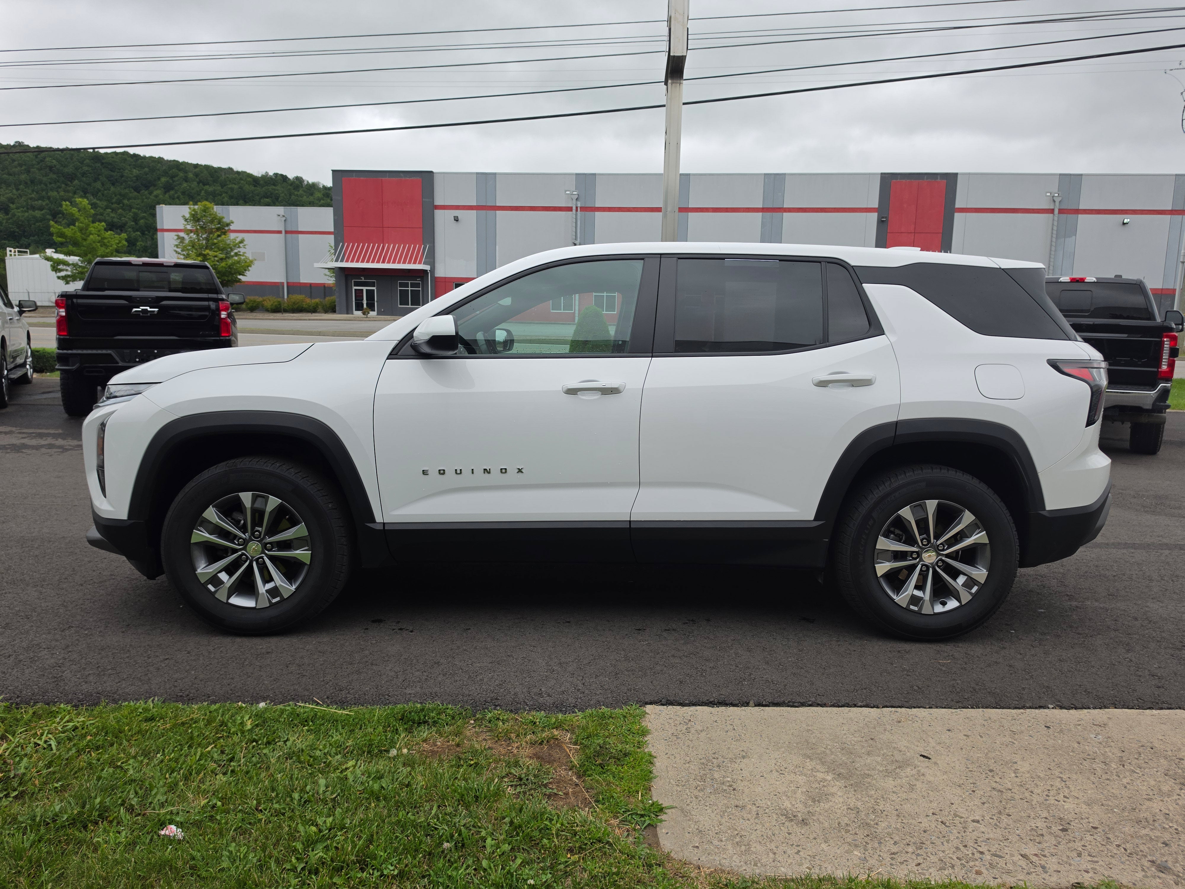 2025 Chevrolet Equinox LT