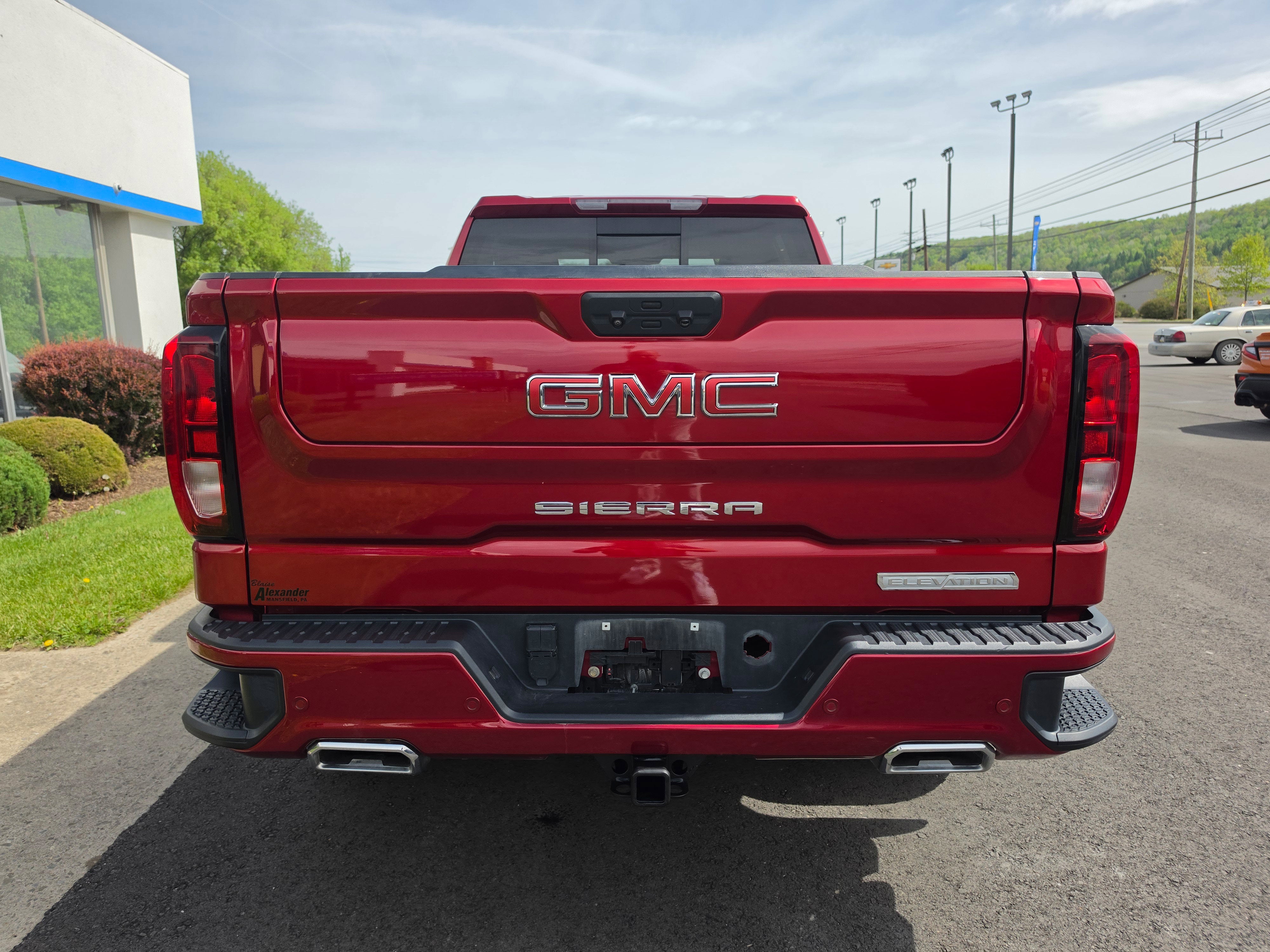 2023 GMC Sierra 1500 Elevation