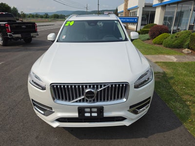 2024 Volvo XC90 Plus Bright Theme