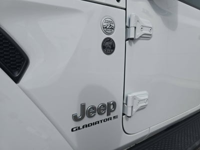 2023 Jeep Gladiator Overland