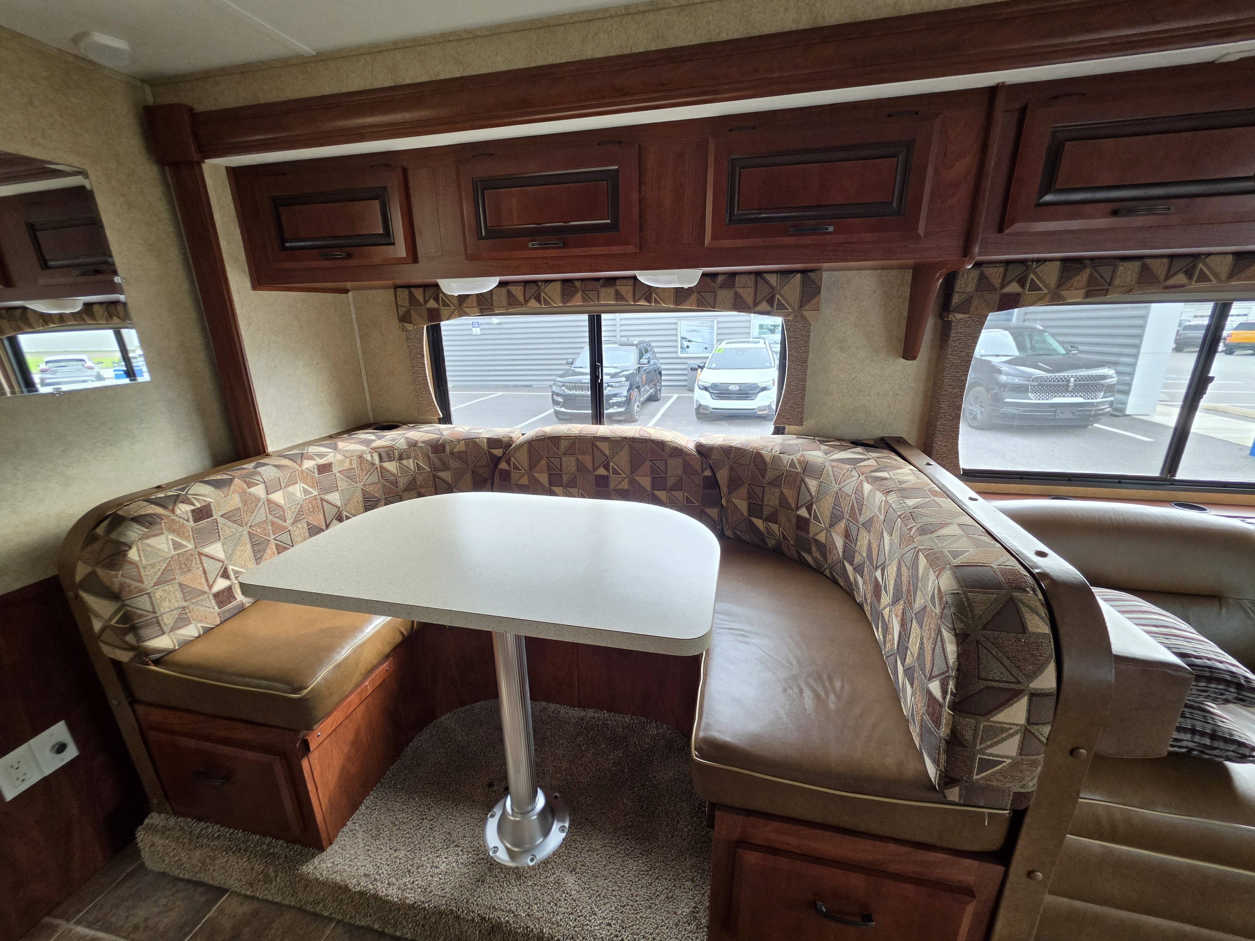 2012 Ford Econoline Commercial Cutaway Base