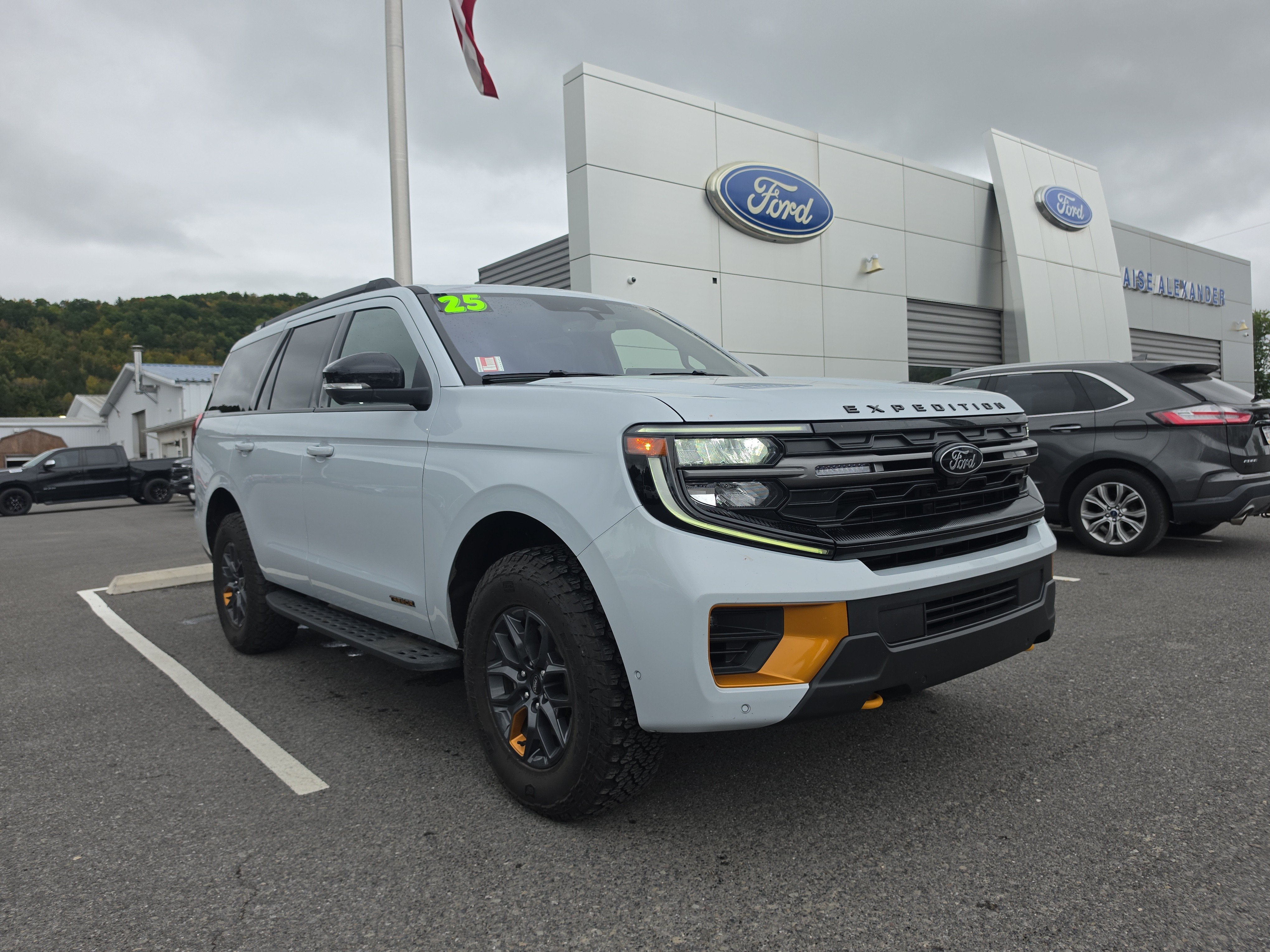2025 Ford Expedition Tremor