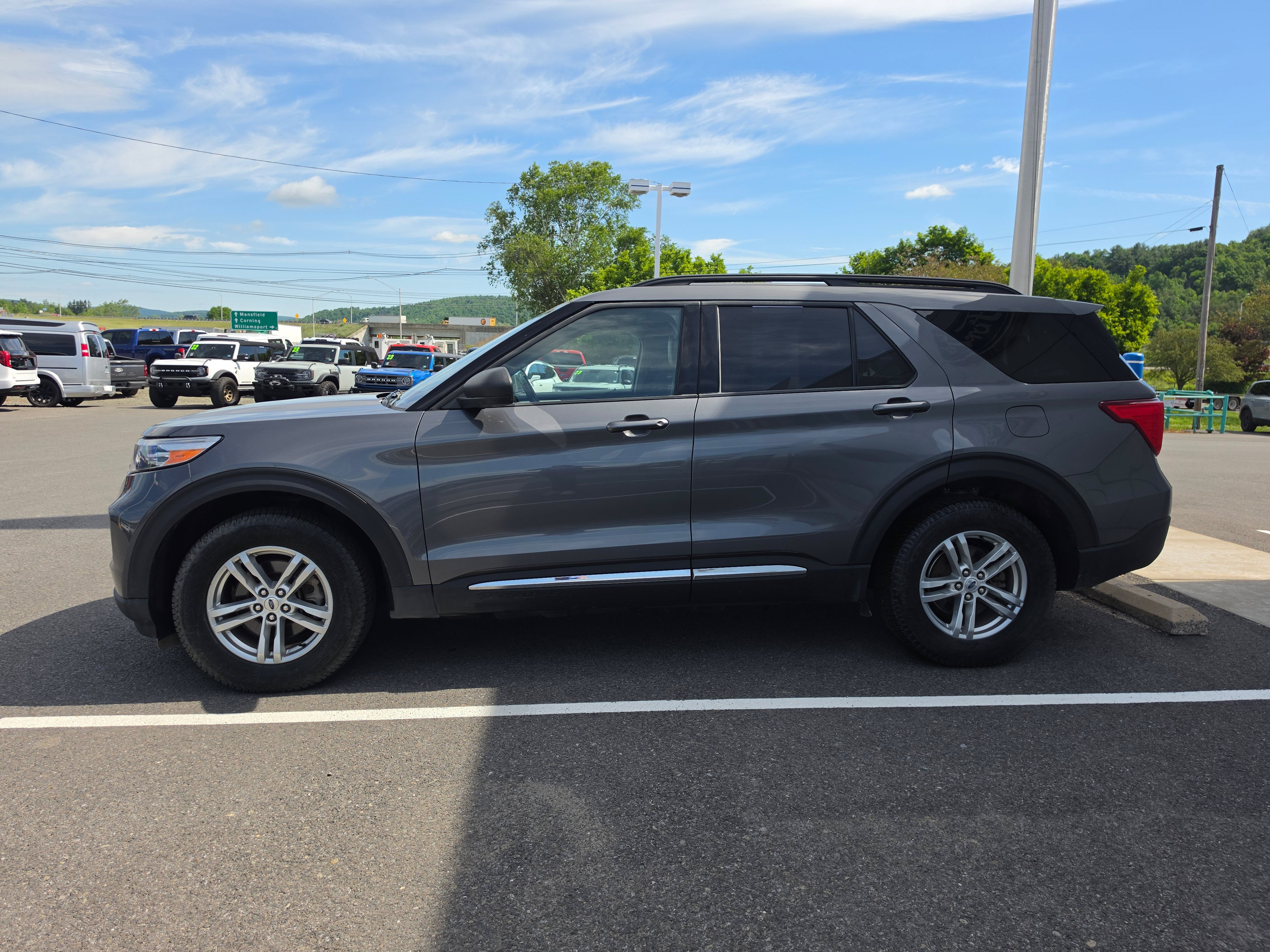 2023 Ford Explorer XLT