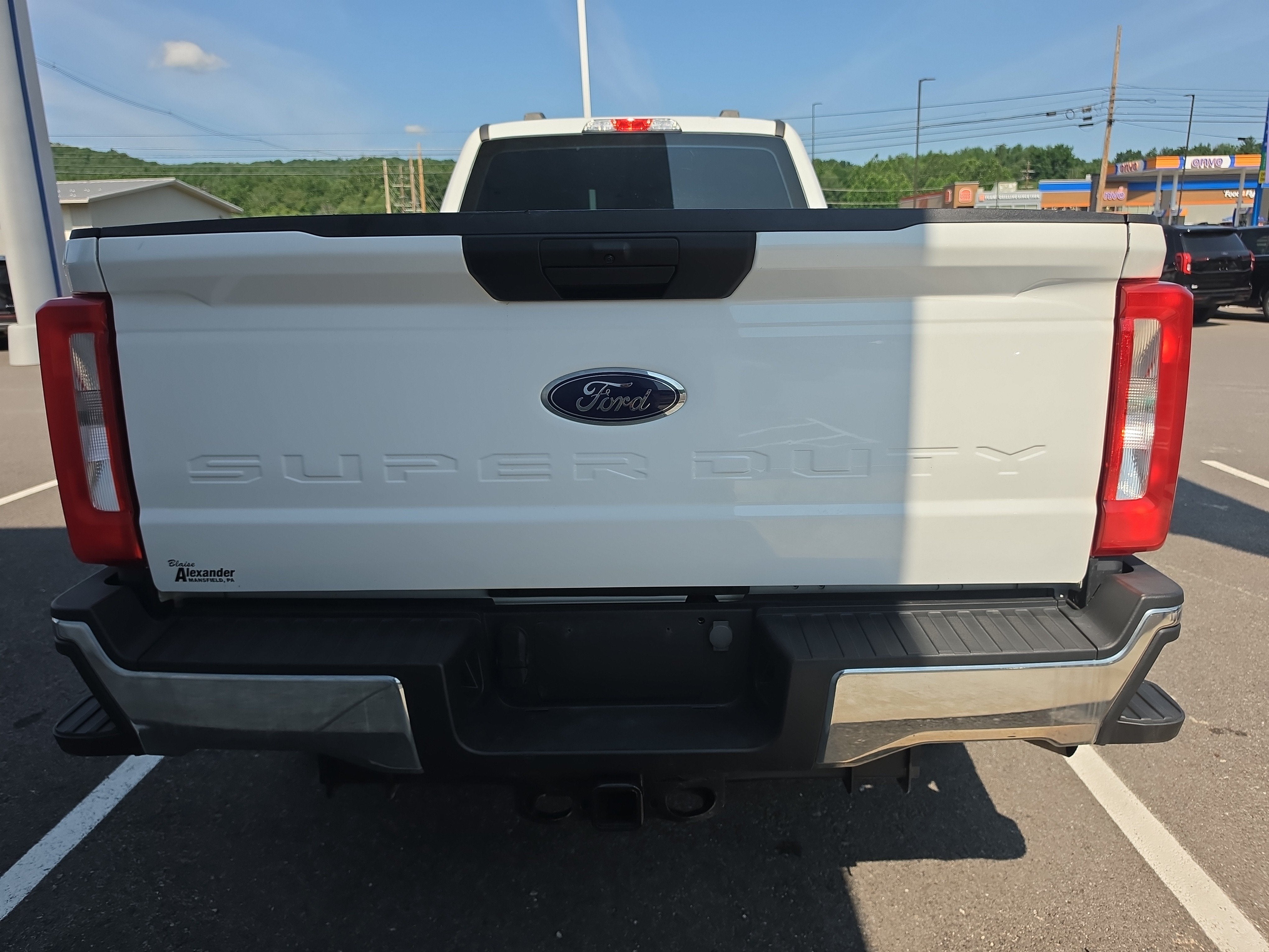 2023 Ford Super Duty F-350 SRW XL