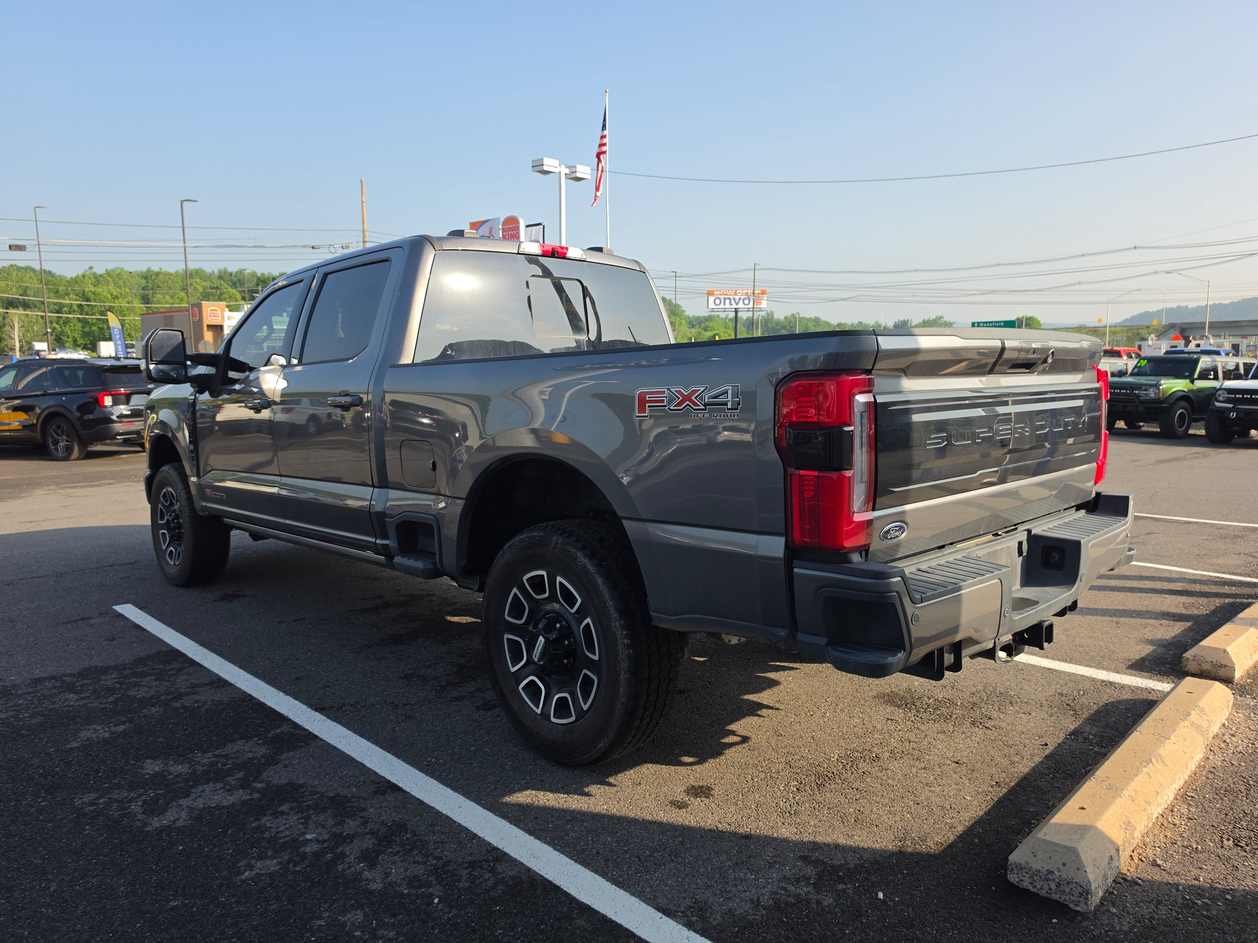 2026 Ford Super Duty F-350 SRW Platinum