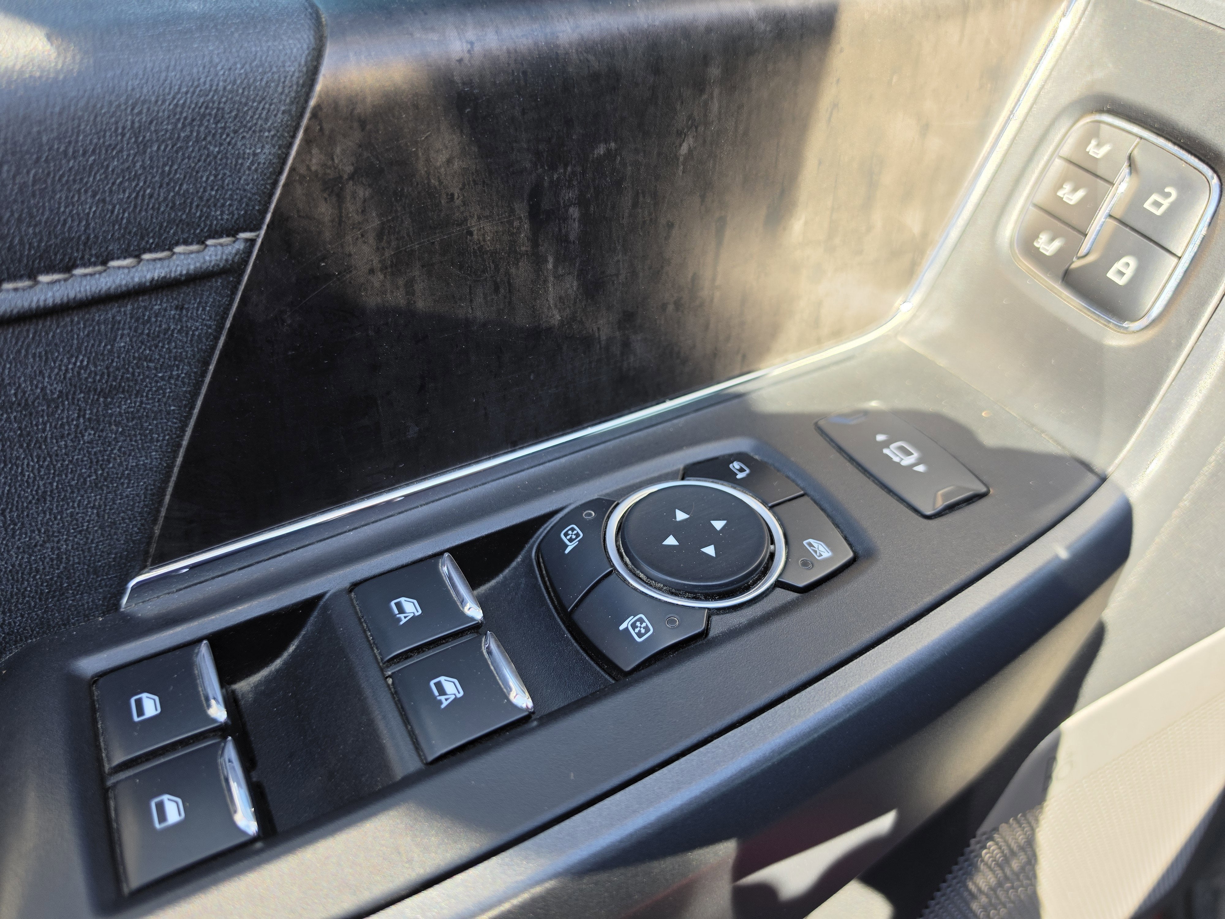 2023 Ford Super Duty F-350 SRW LARIAT