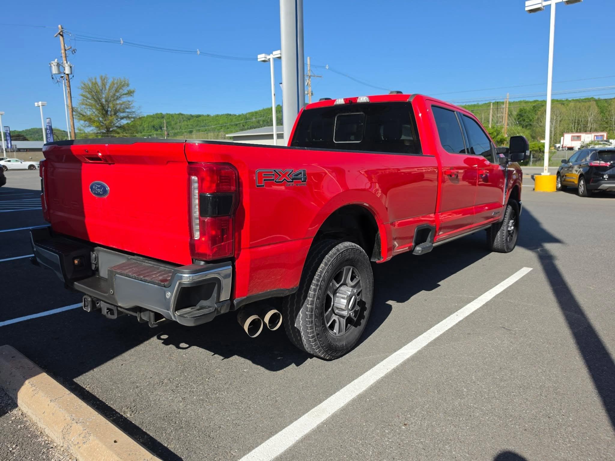 2023 Ford Super Duty F-350 SRW LARIAT